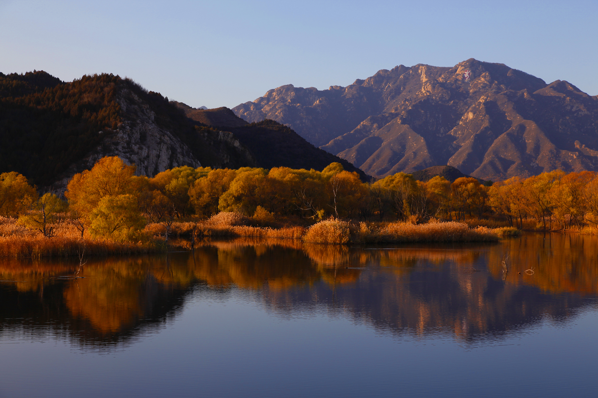 壁纸风景秋天山水图片