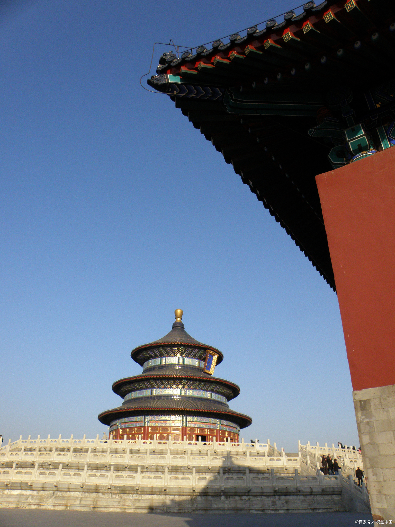 天坛简介 天坛,位于北京市东城区永定门大街东侧,是明,清两朝历代皇帝