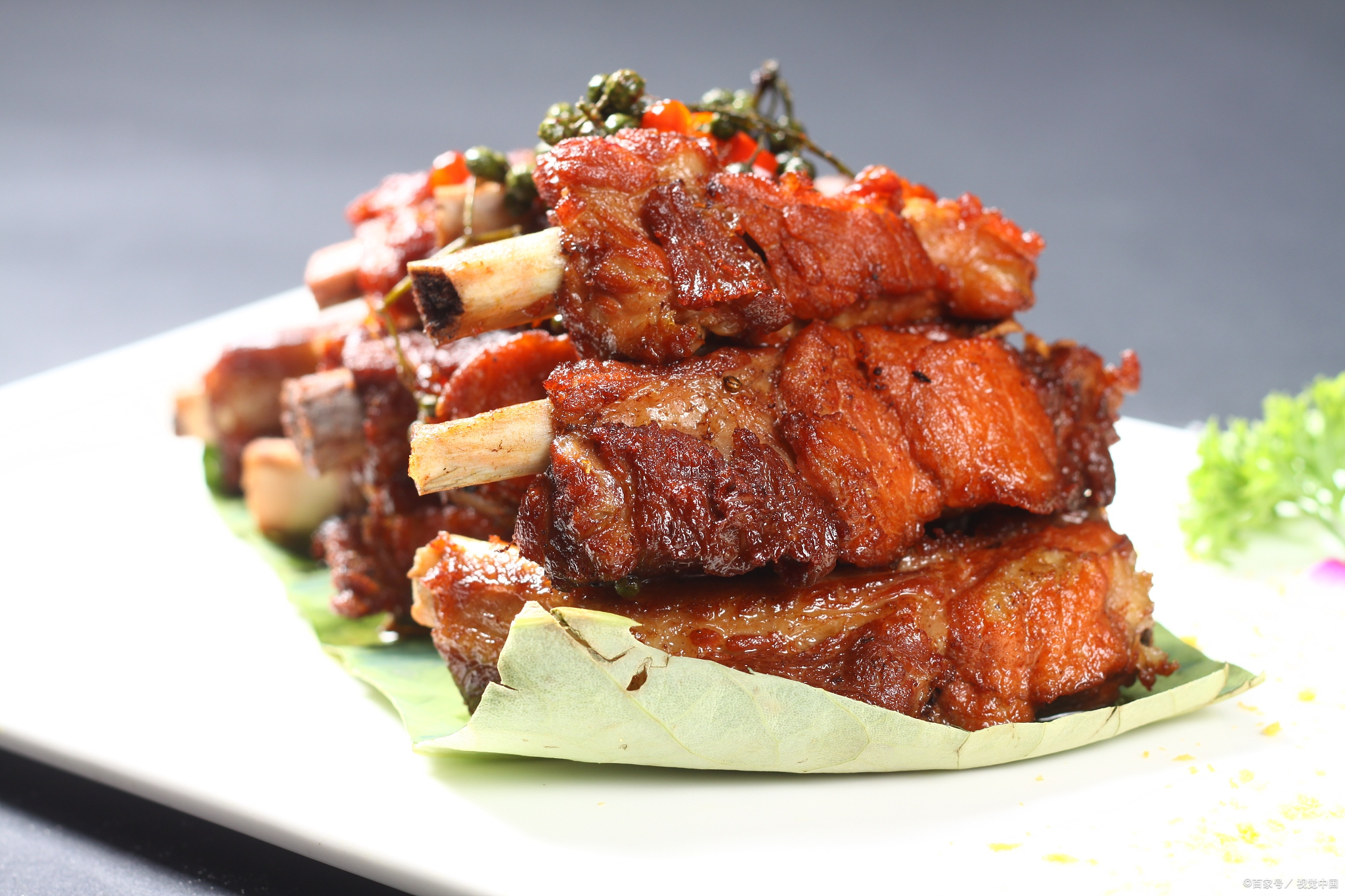 江苏名菜:无锡酱排骨,肉质酥烂,骨香浓郁!