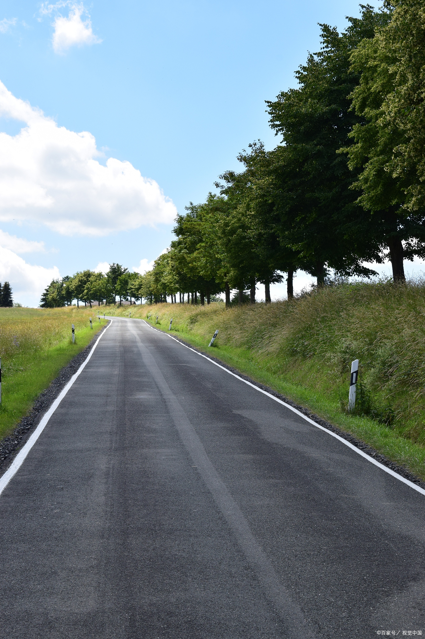 告诉你,你是有福之人,许多事,你都不用担心,冥冥