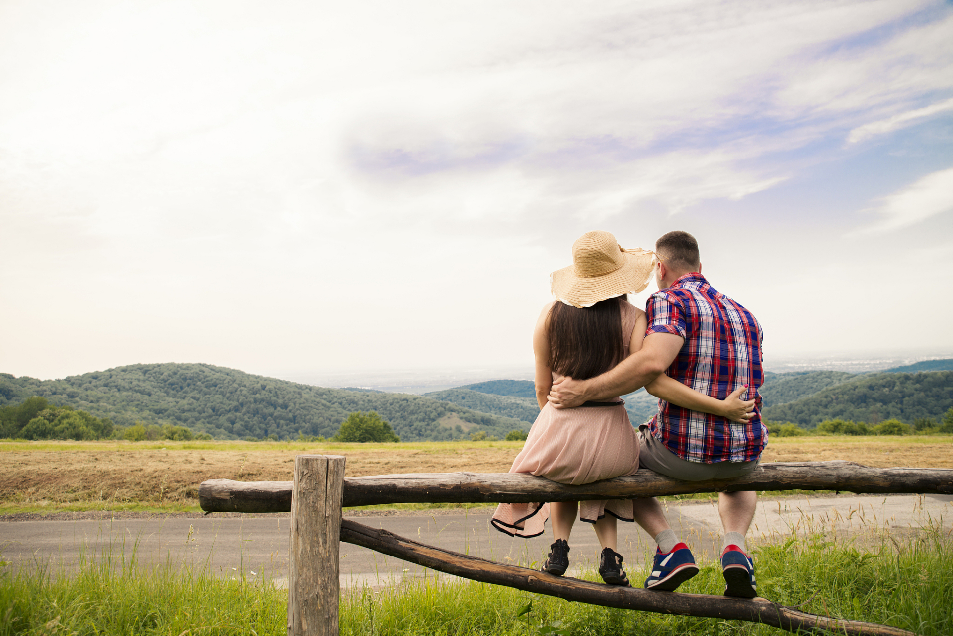 以下是一些与婆婆和睦相处的建议:  1.