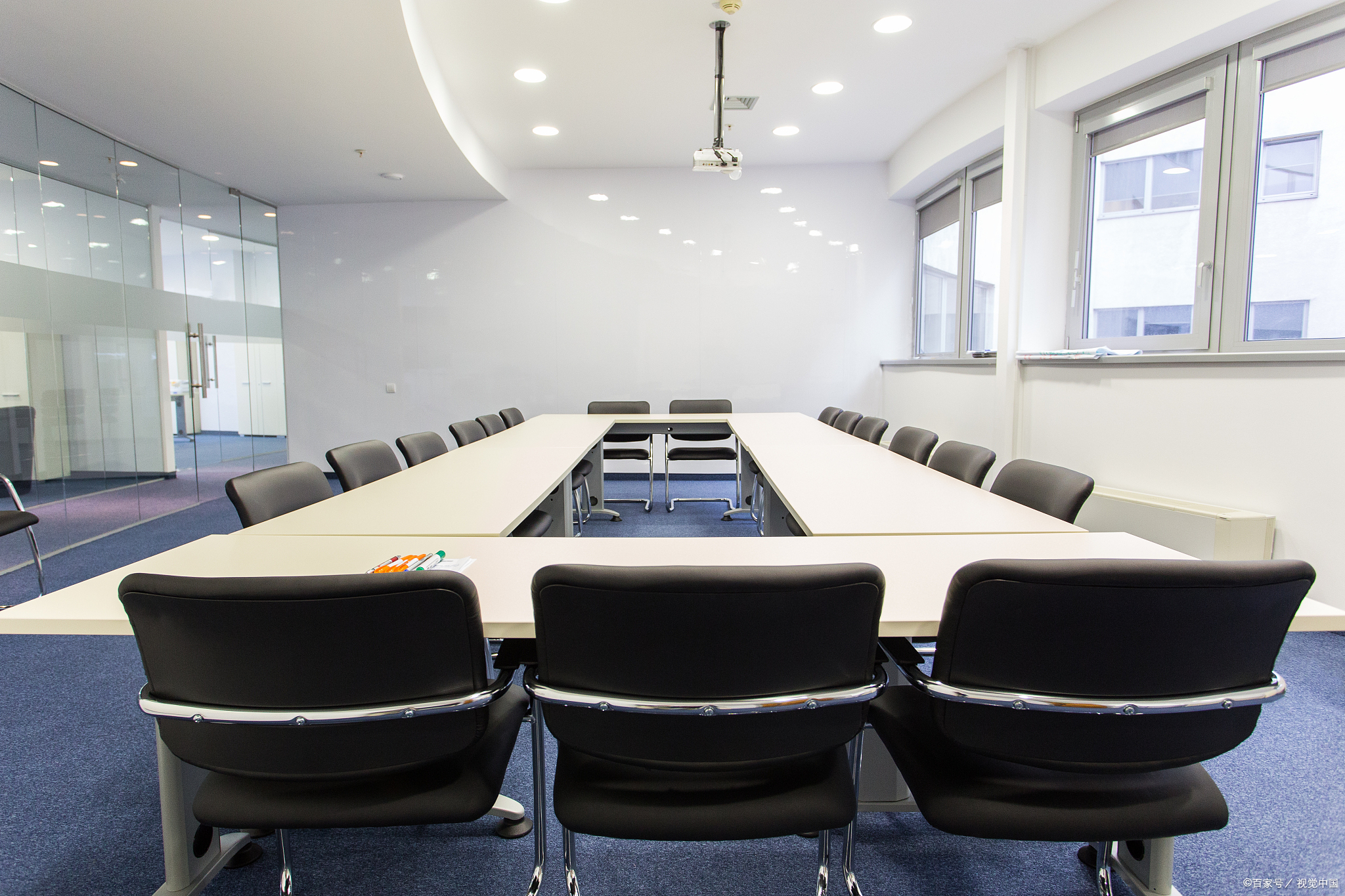 会议室有拍照需求,选择灯光有什么不同?