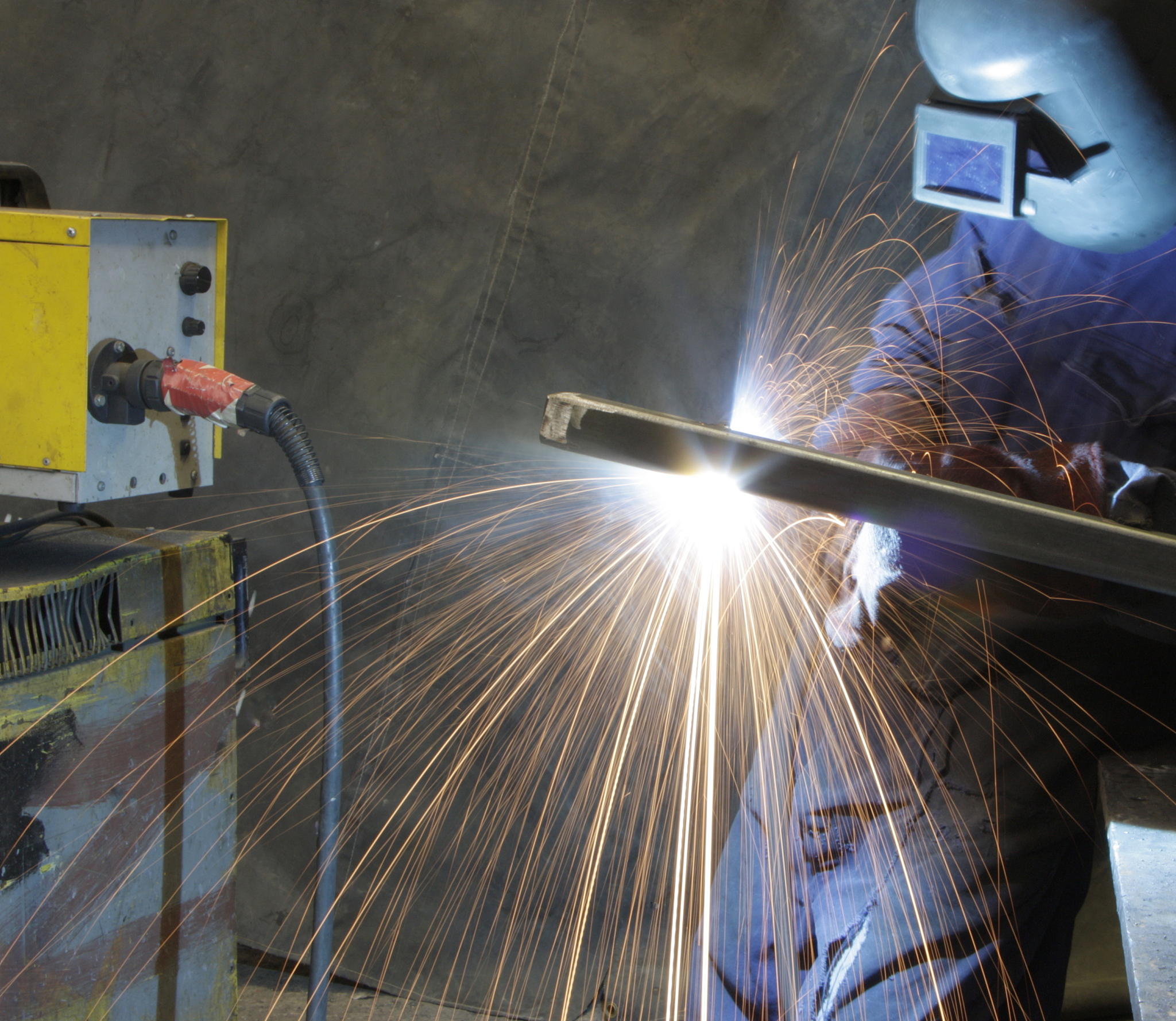 誉辰智能新注册《誉辰圆柱电池电阻焊接机控制程序软件V10》等3个项目的软件著作权