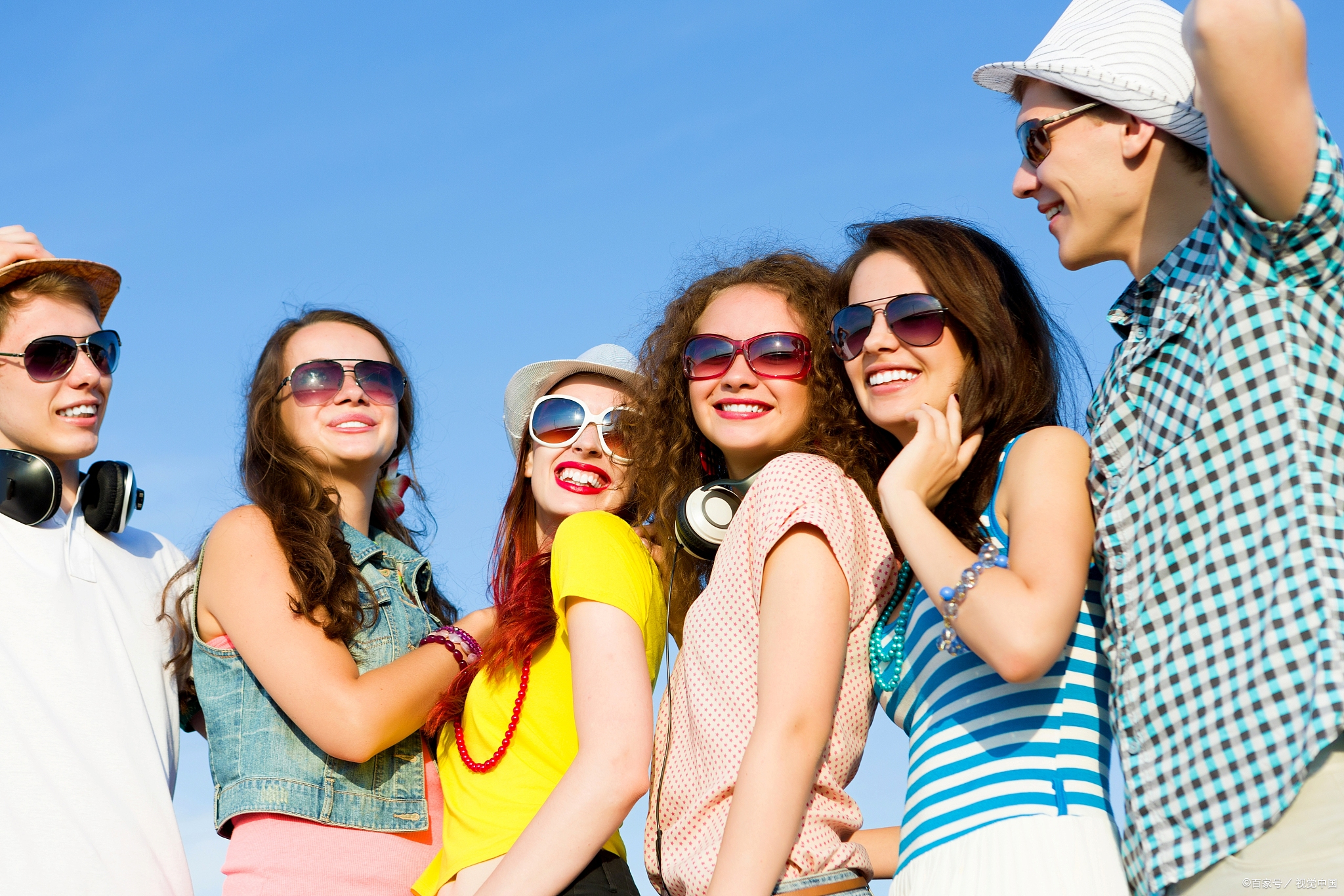 "年轻,就该快乐无忧?