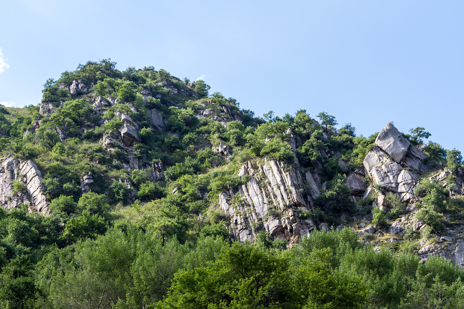 心定西再出发#位于甘肃省定西市的首阳山景区是一处融自然与历史文化