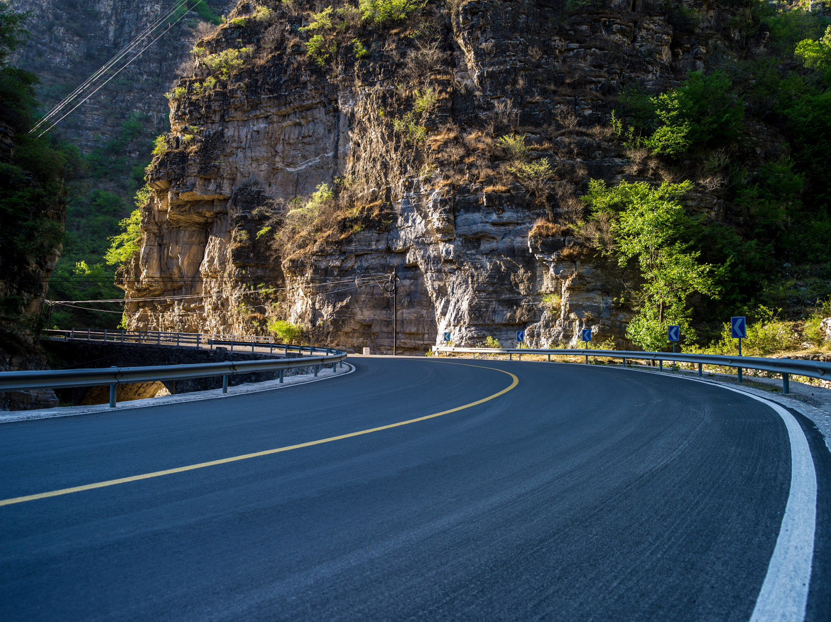 乐享周末分享吧# "大自然的鬼斧神工,让我流连忘返98 9115推荐