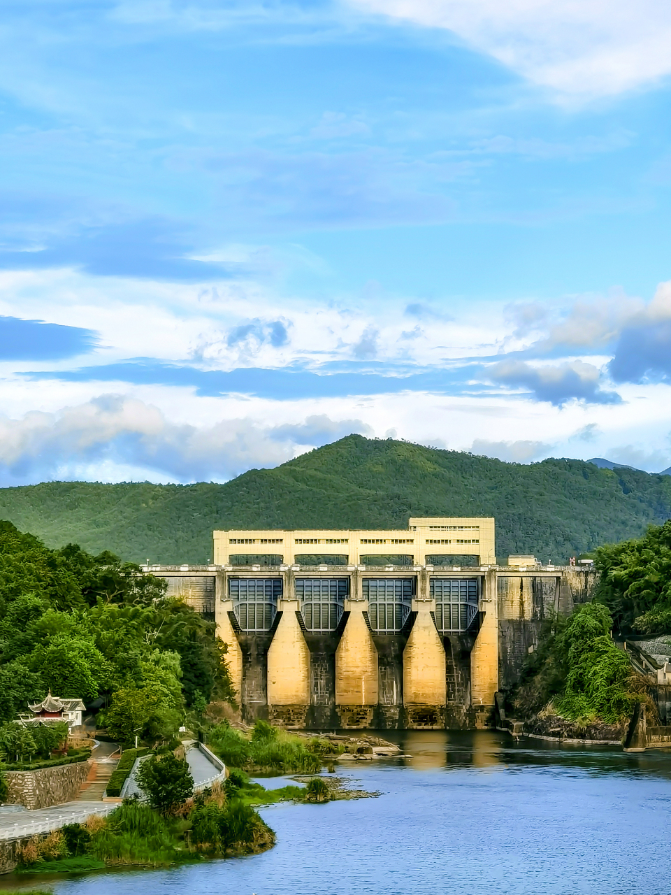 9月11日,河南省郑州市巩义市北山口镇后寺河水库发生了一起悲剧,一名