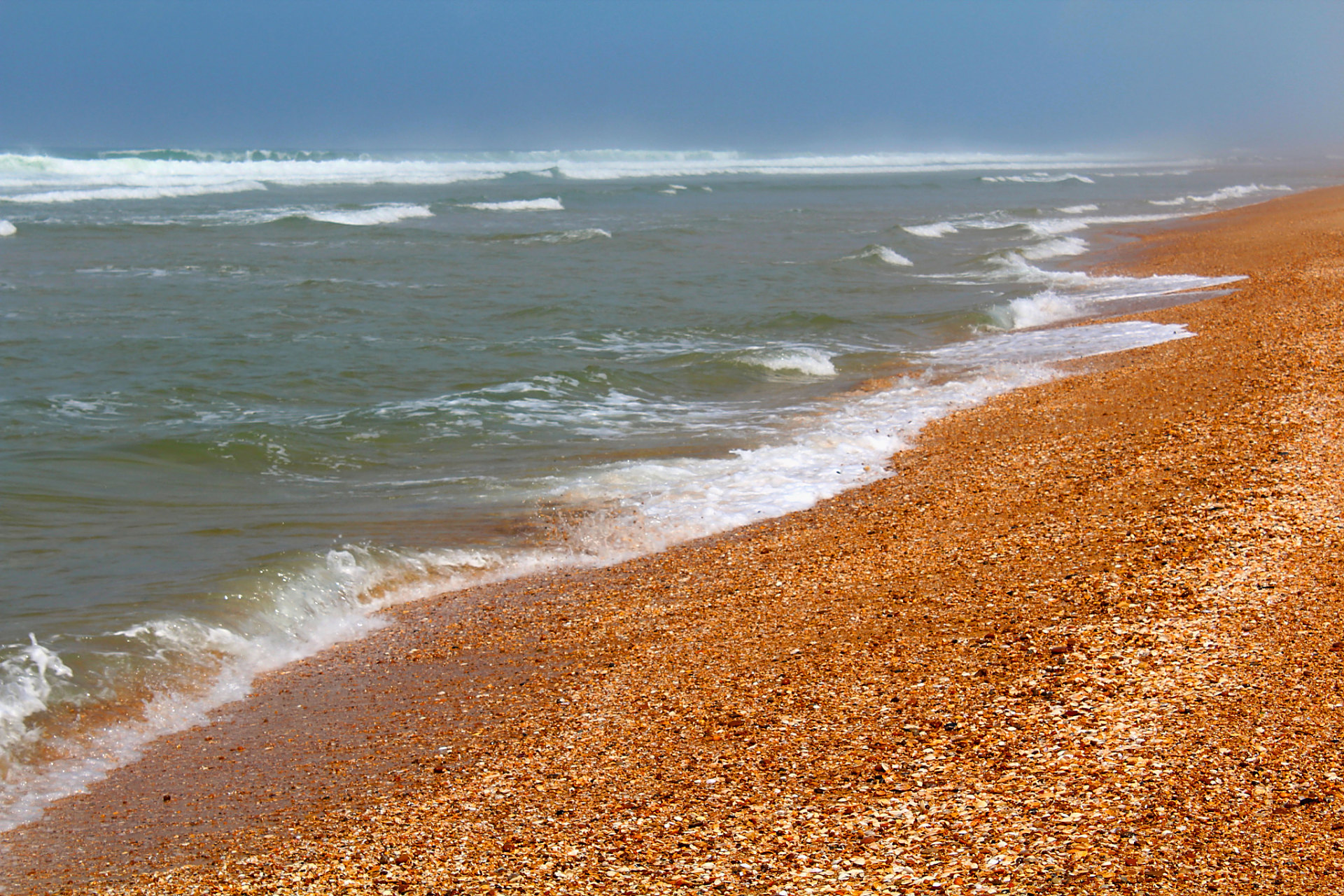 黄金海滩地理位置优越,交通便捷,从主要城市如上海,南京只需数小时