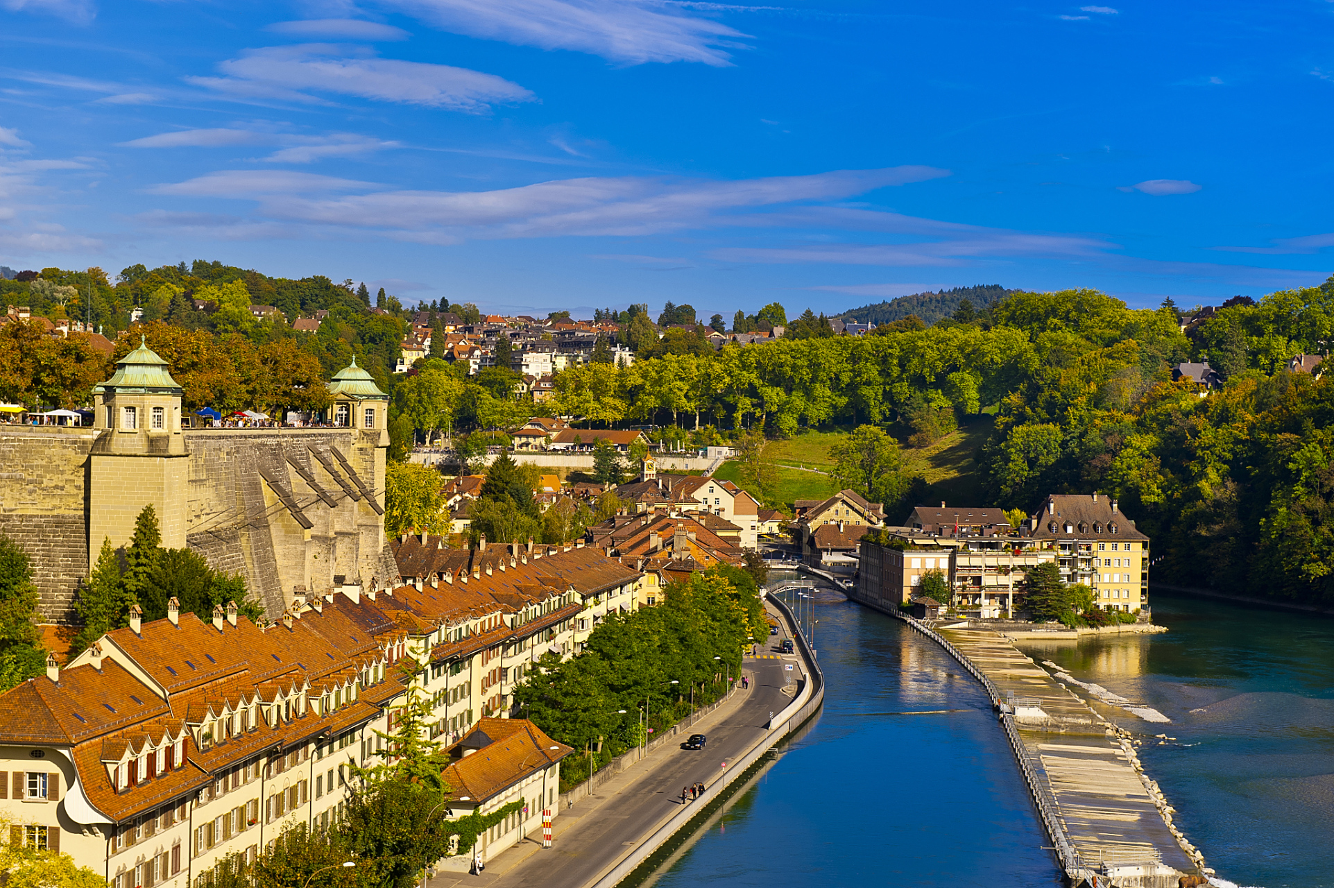 卢瓦尔河谷是位于法国中部,卢瓦尔河中游的平原流域,方圆27500平方