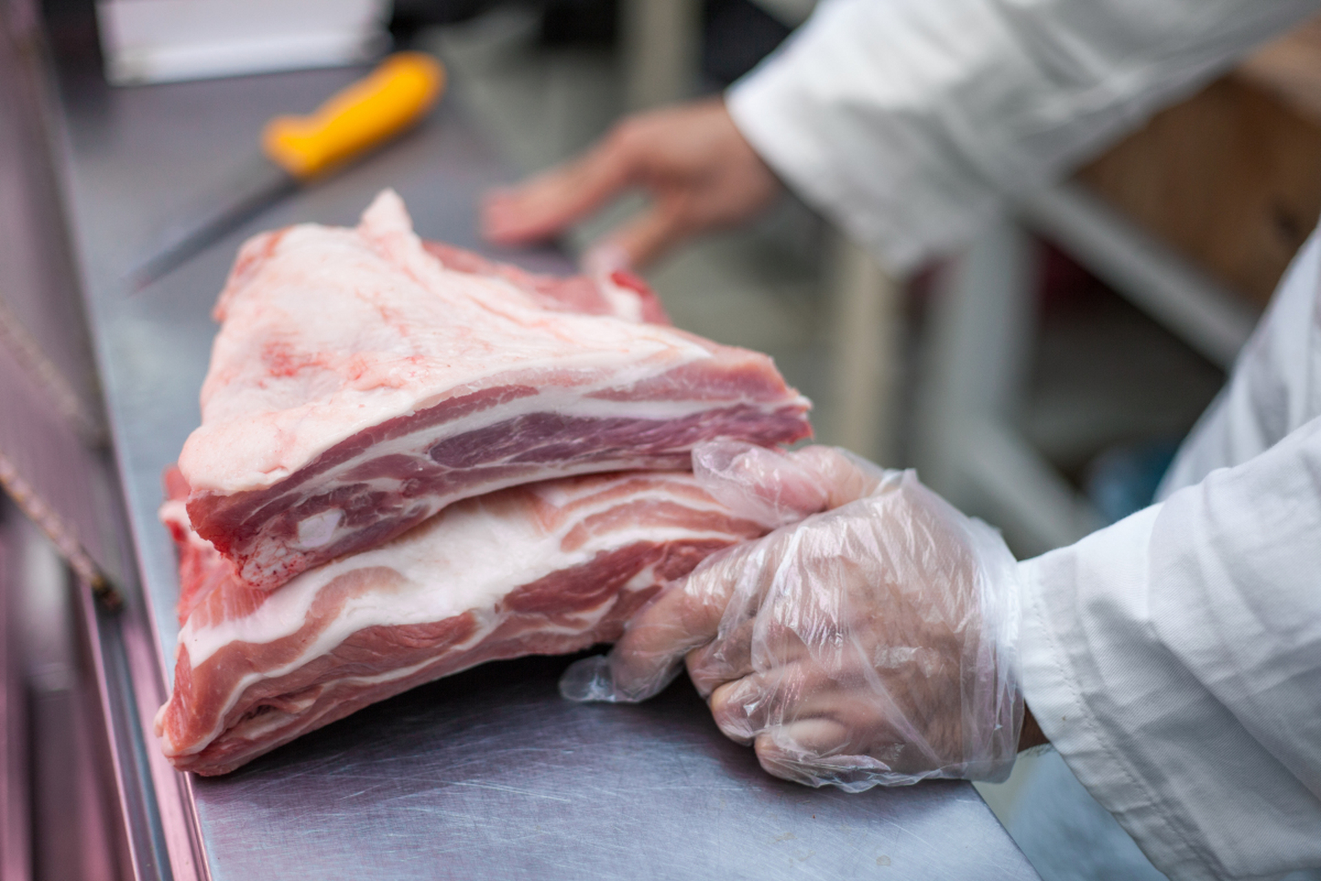 市面上出现的硼砂猪肉,吃了会怎样?如何区分?建议早了解