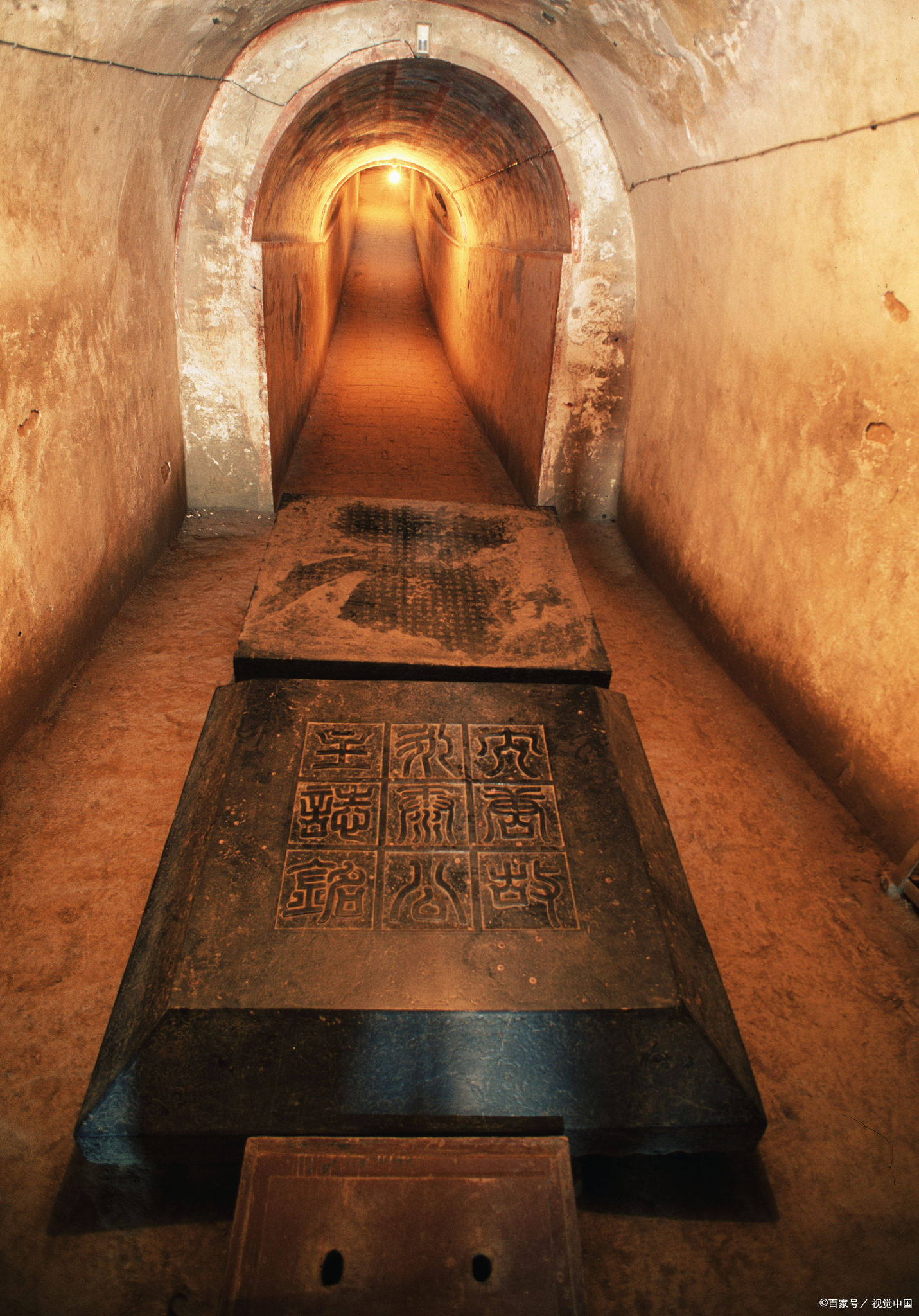 **西安必打卡!大雁塔下的千年秘密,玄奘取经竟藏皇室阴谋?