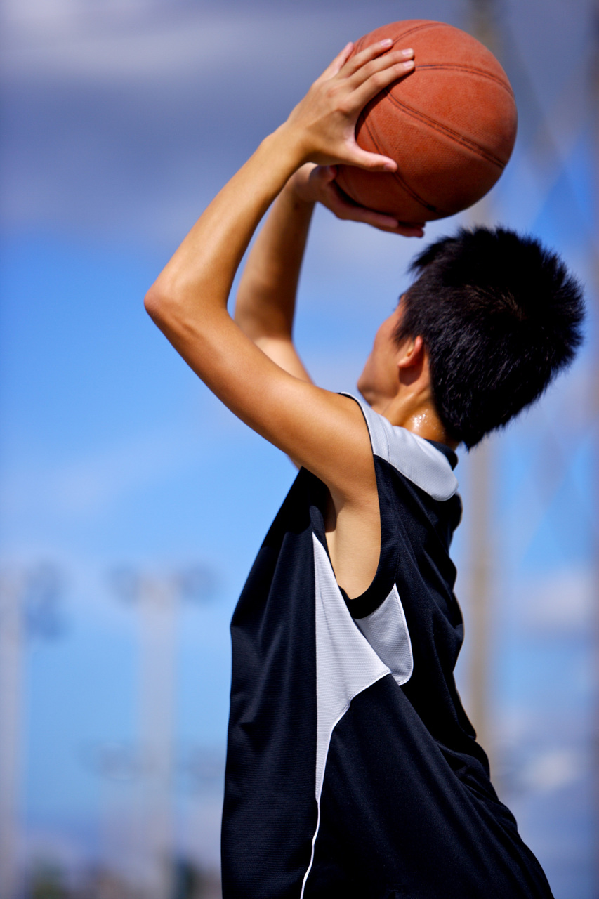 打篮球不仅仅是一项运动,更是一种生活方式,让我变得更加积极向上!