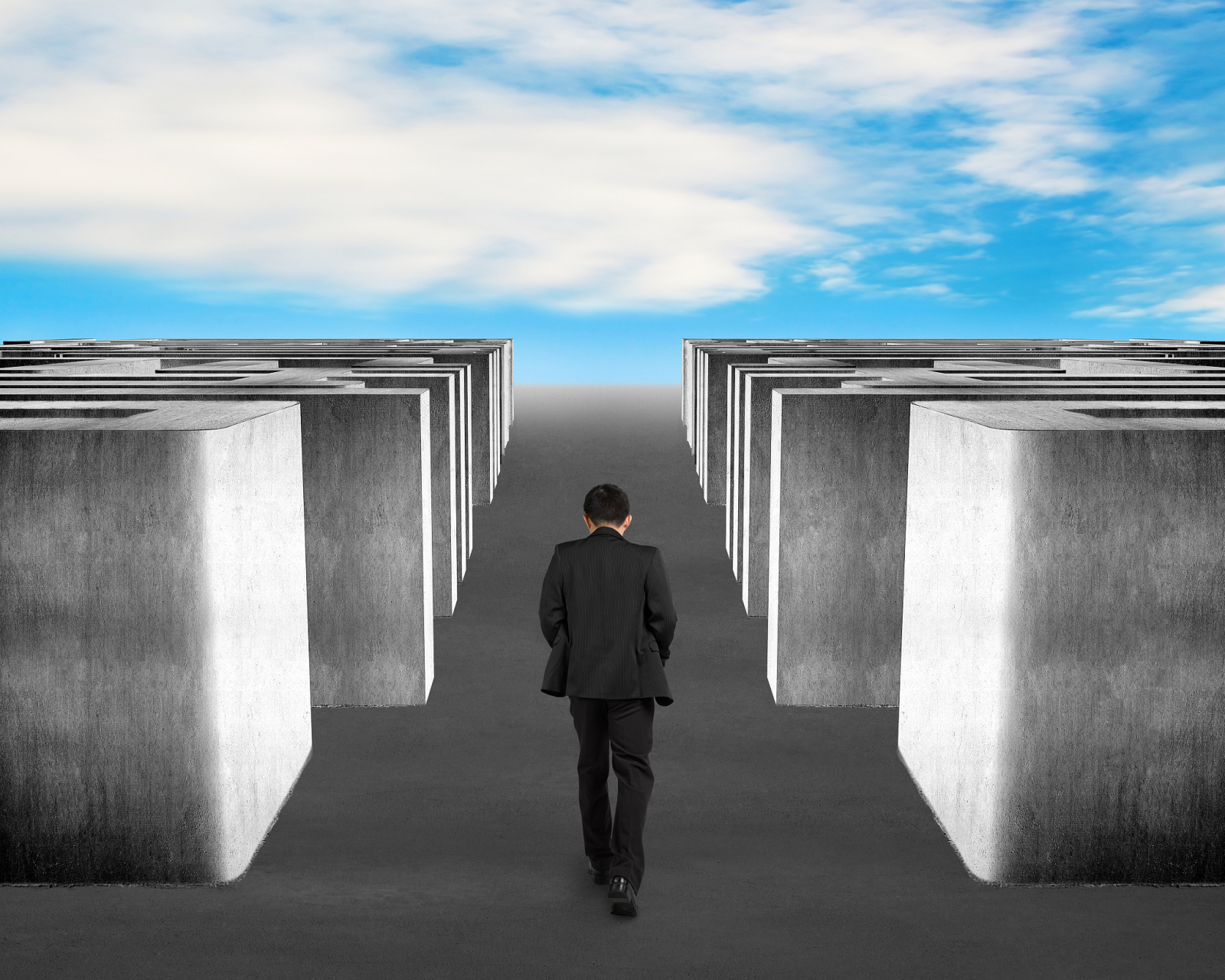 在生命的旅程中,我们常常陷入困惑和迷茫之中.