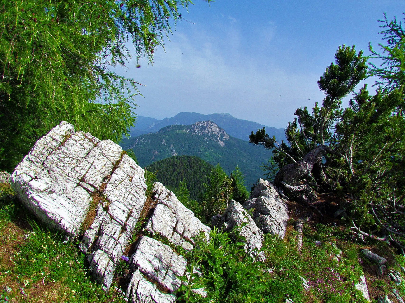 济源王屋山景区是河南省的一处国家4a级风景名胜区,也是中国九大古代