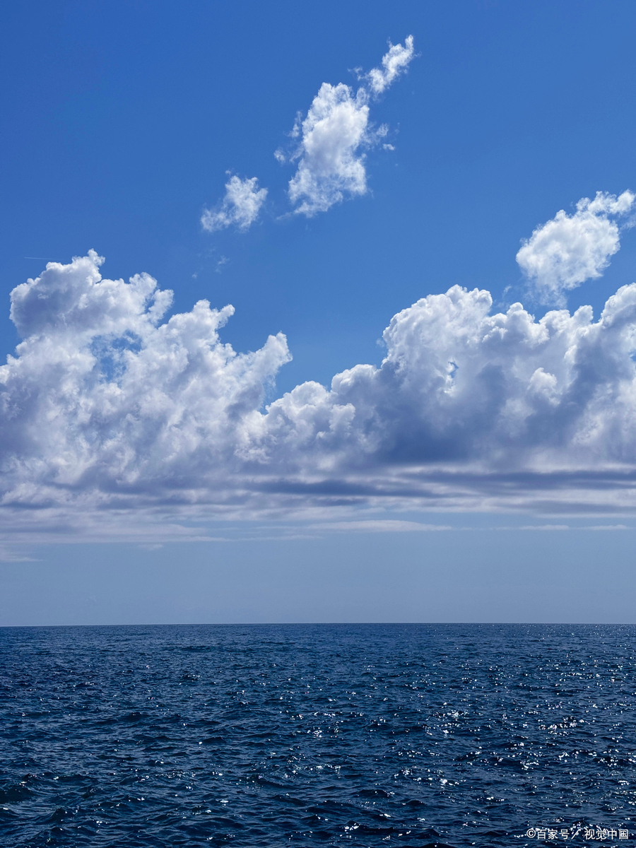 胸中有大海的人,不会被琐事困扰,不会被恩怨束缚