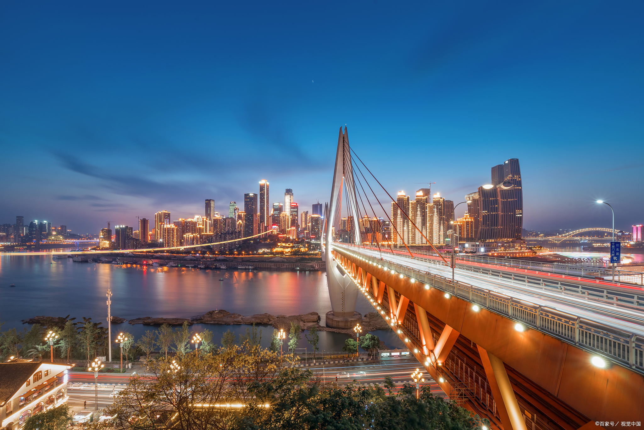 重庆长滨路虚位以待——这里的景观整治的好美啊!