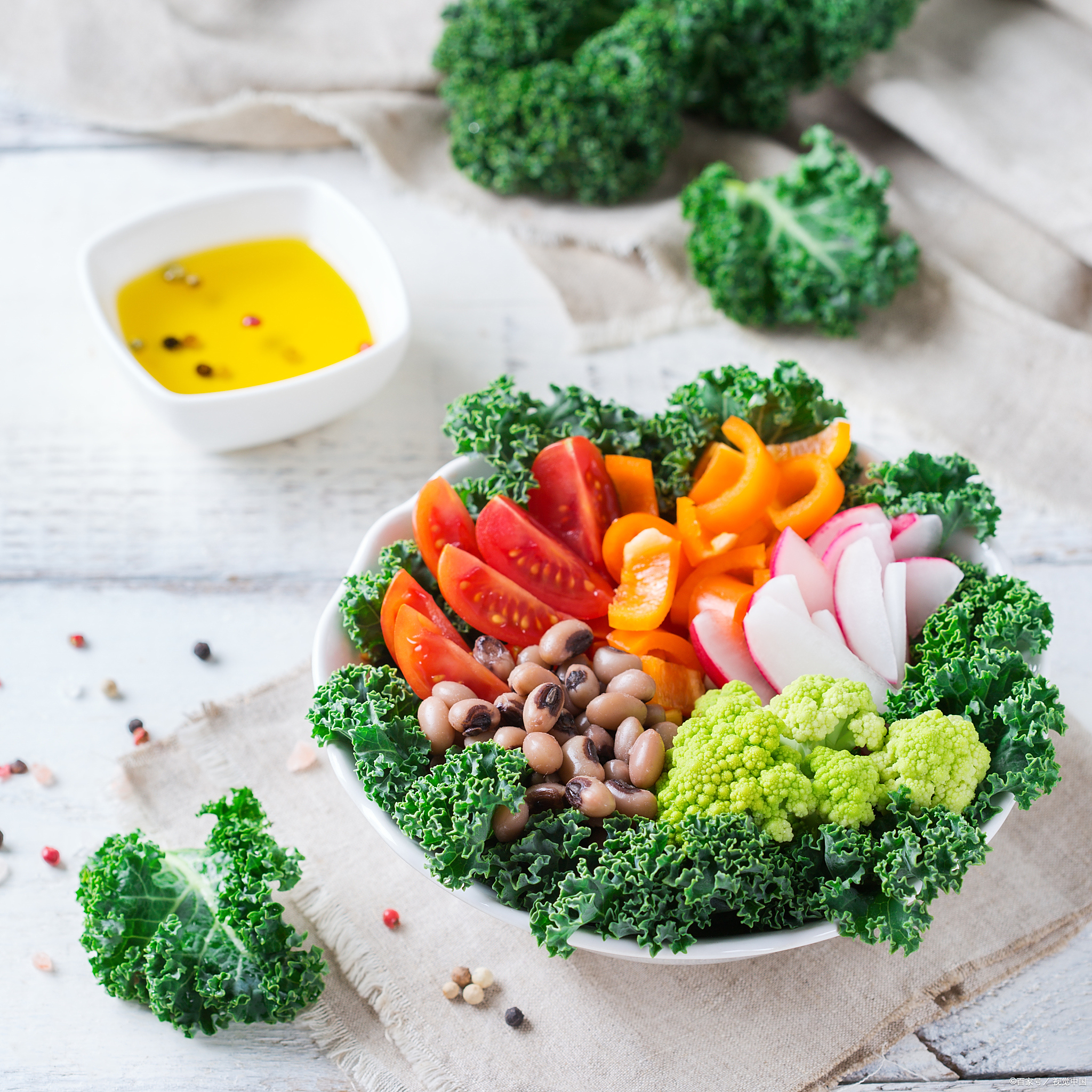 素食生活:45岁女子每日只吃蔬菜,半年后身体蜕变的奇妙变化