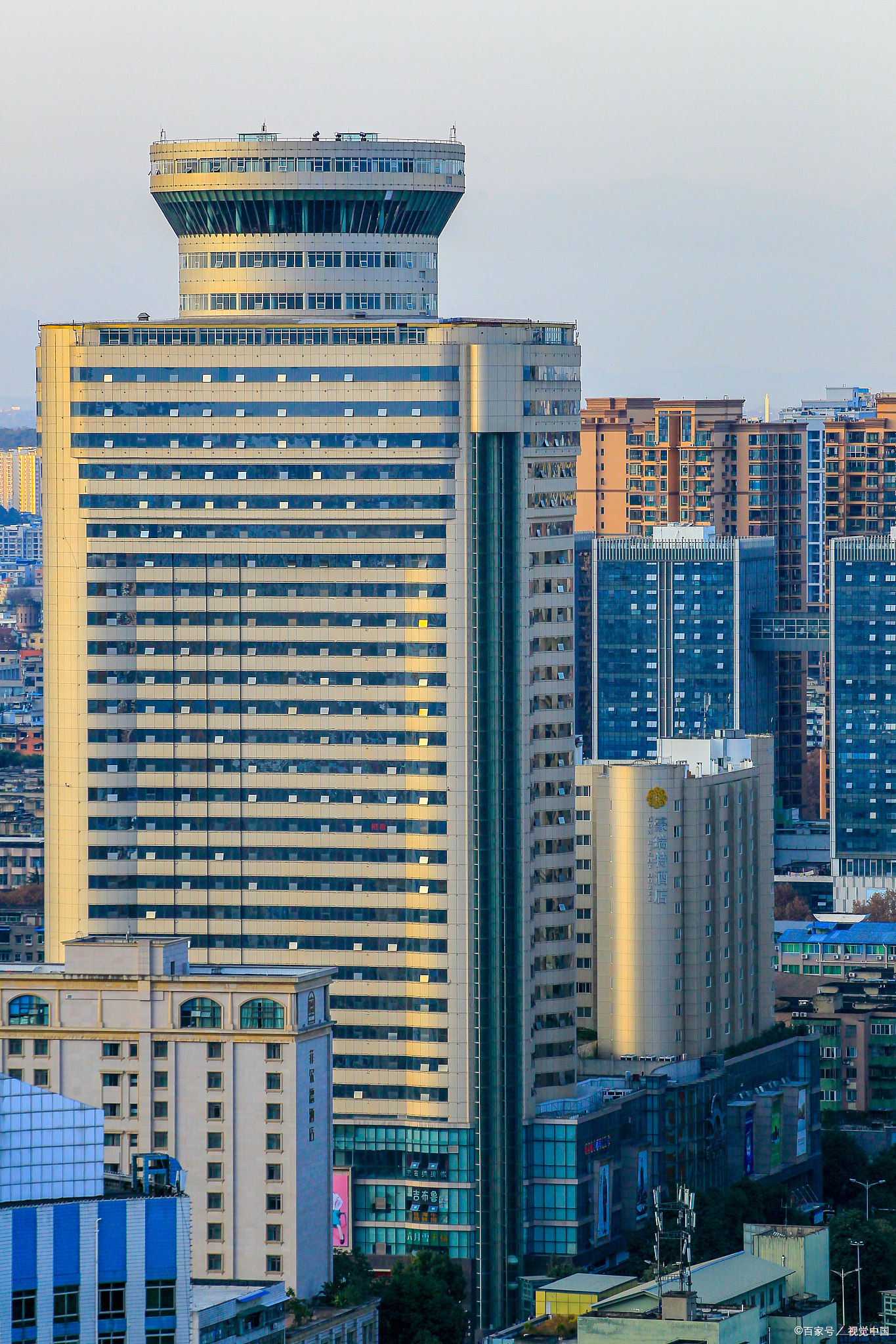 让我们一起来看看吧!  1 **昆明泰丽国际酒店**