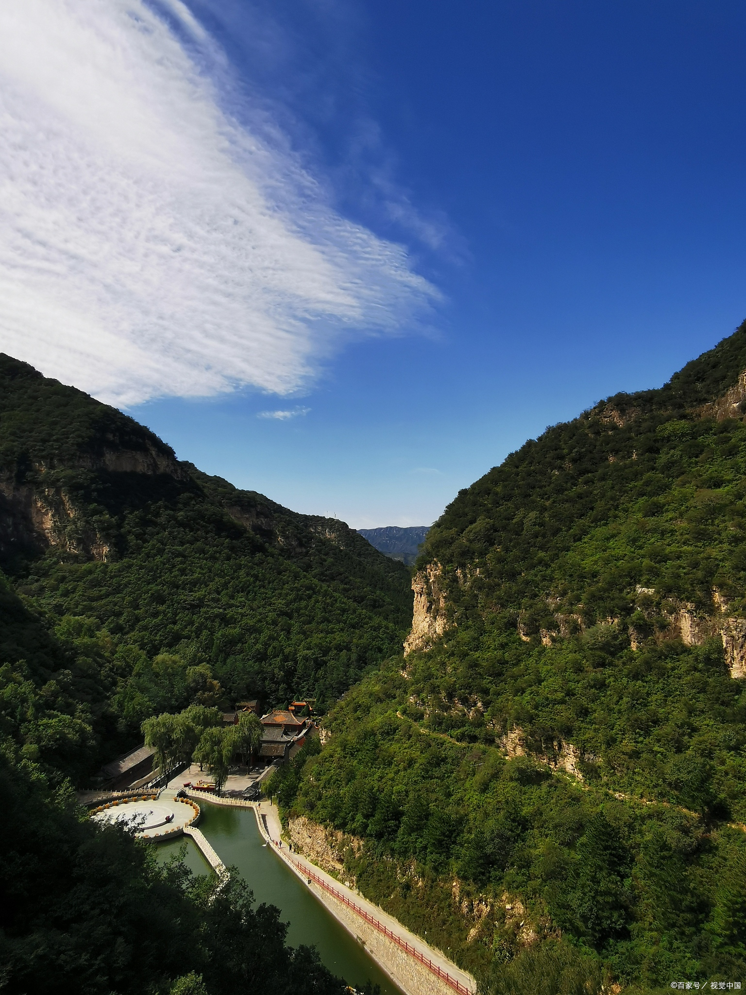 北帝山旅游区 北帝山旅游区风景秀丽,环境怡人,以峰秀,林茂,石奇花 