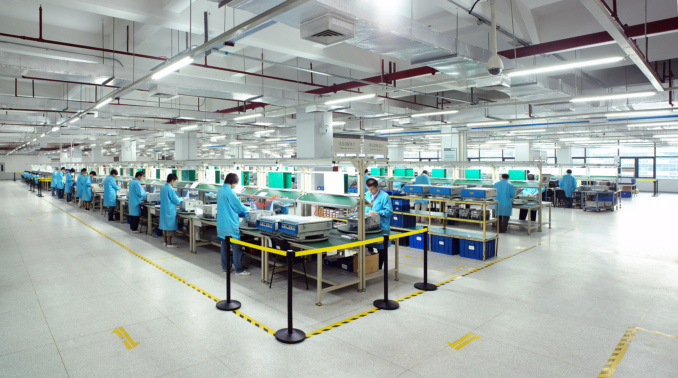 最近电子厂里上班的女人大多是25到50岁.非常容易拿下.