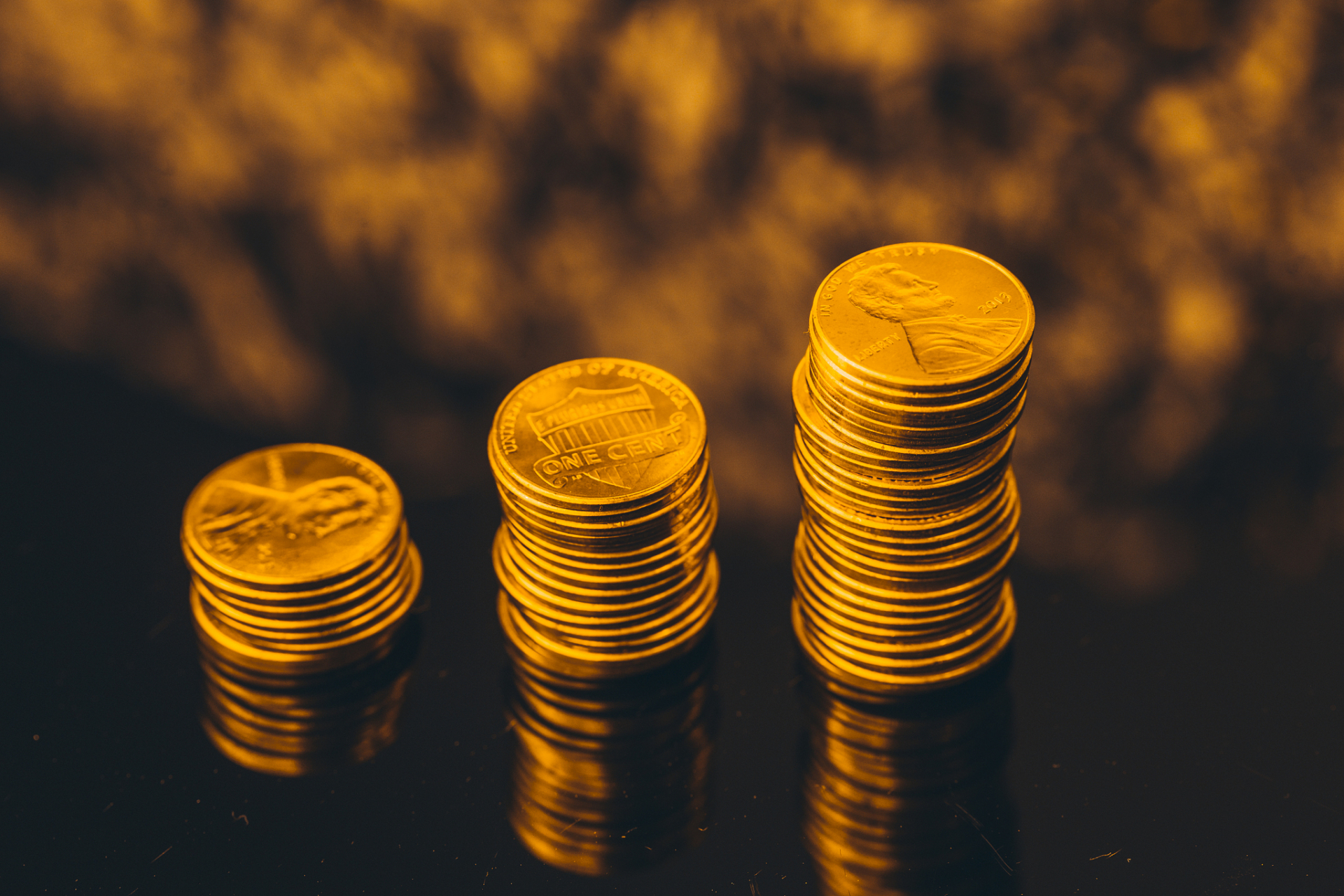 在美元成为"硬通货"之前,国际贸易是靠什么手段来支付的?