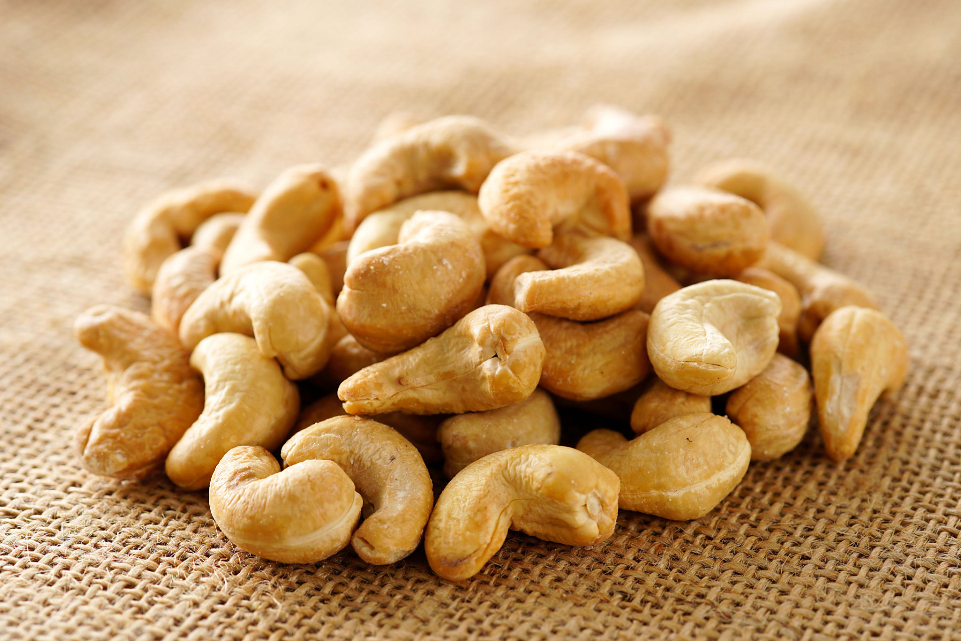 腰果的功效和作用 腰果可以补肾壮阳吗 腰果有很多功效和作用,包括