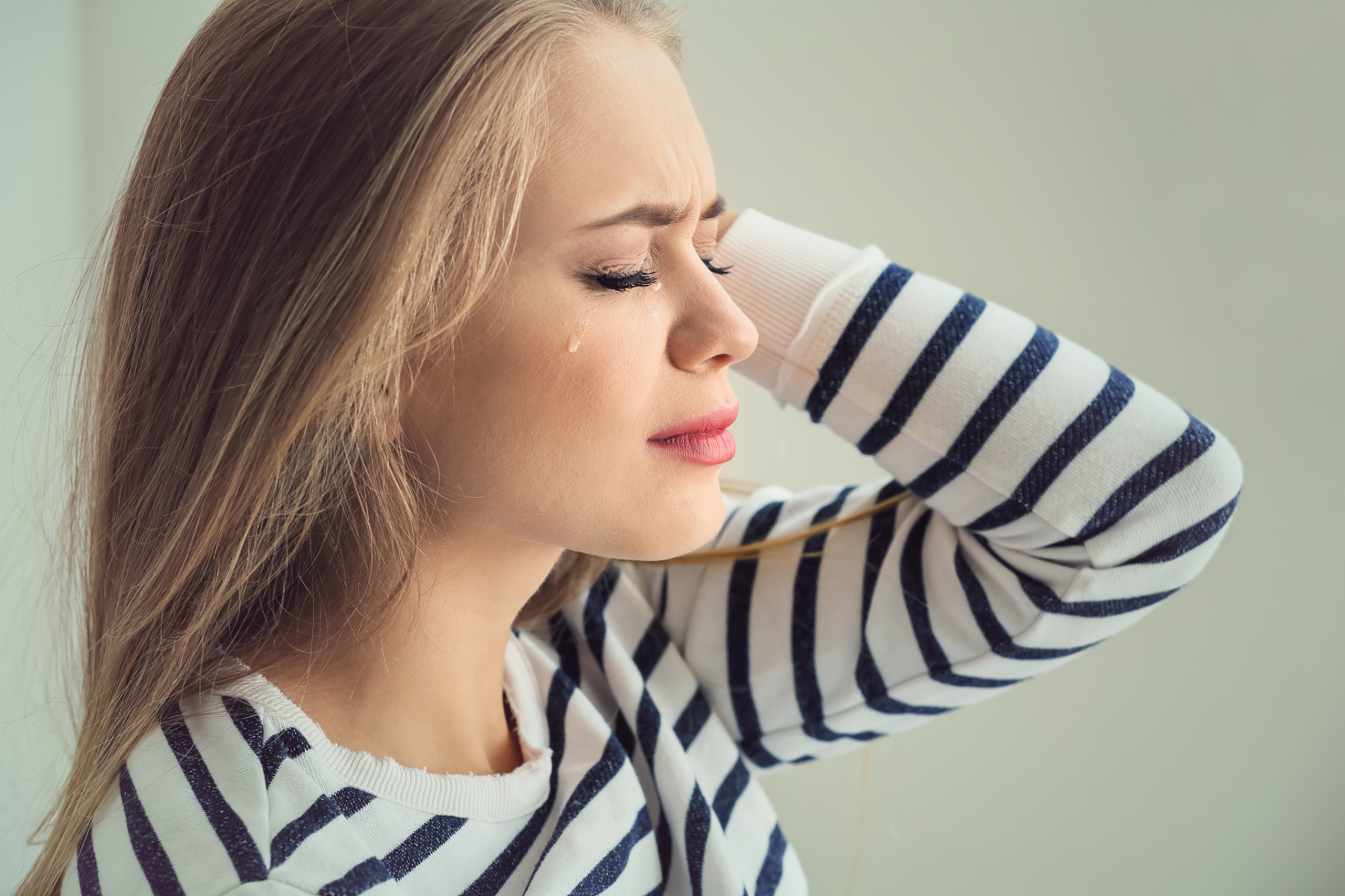 "  我当时就不乐意了,冲着门外说:"他们老苏家真做得出