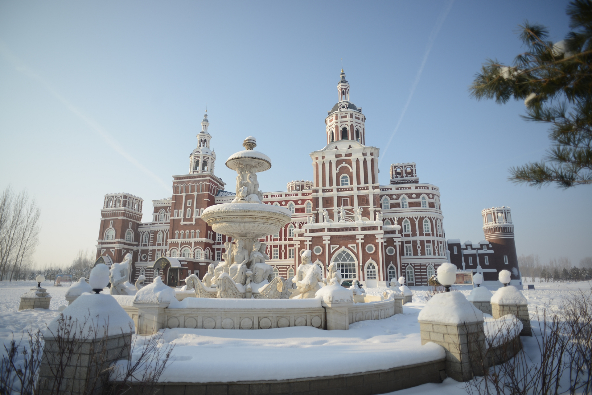 伏尔加庄园:走进这座充满俄罗斯风情的庄园,仿佛穿越到了童话世界.庄