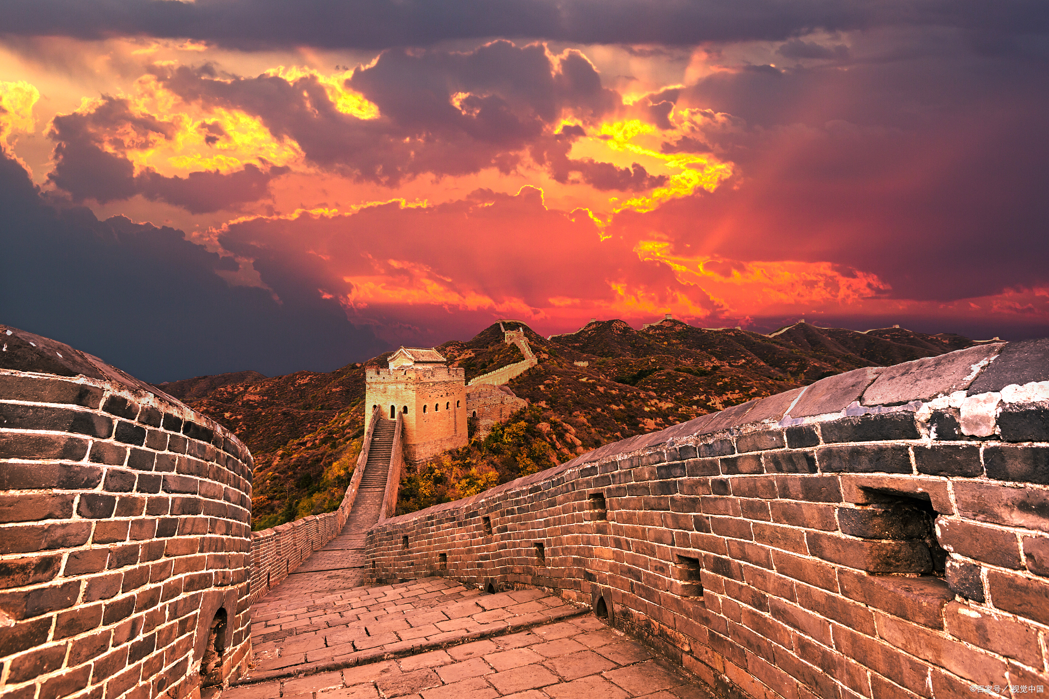 大家好,我是文不叮的旅行日记,一个热爱探索的旅游博主!