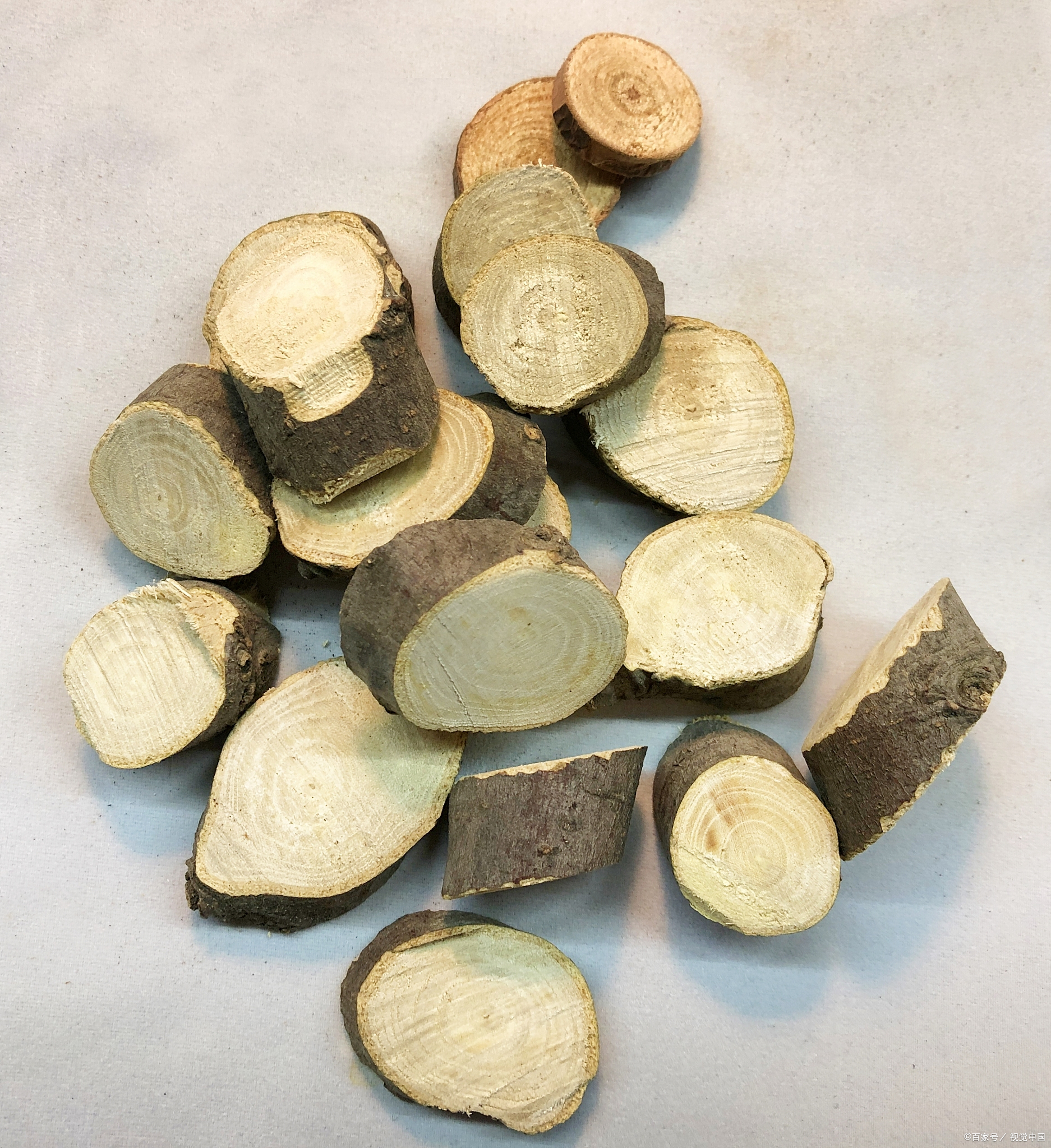 调理月经的中草药材胭脂木中药像木头一样的中药像树一样一圈圈的细 