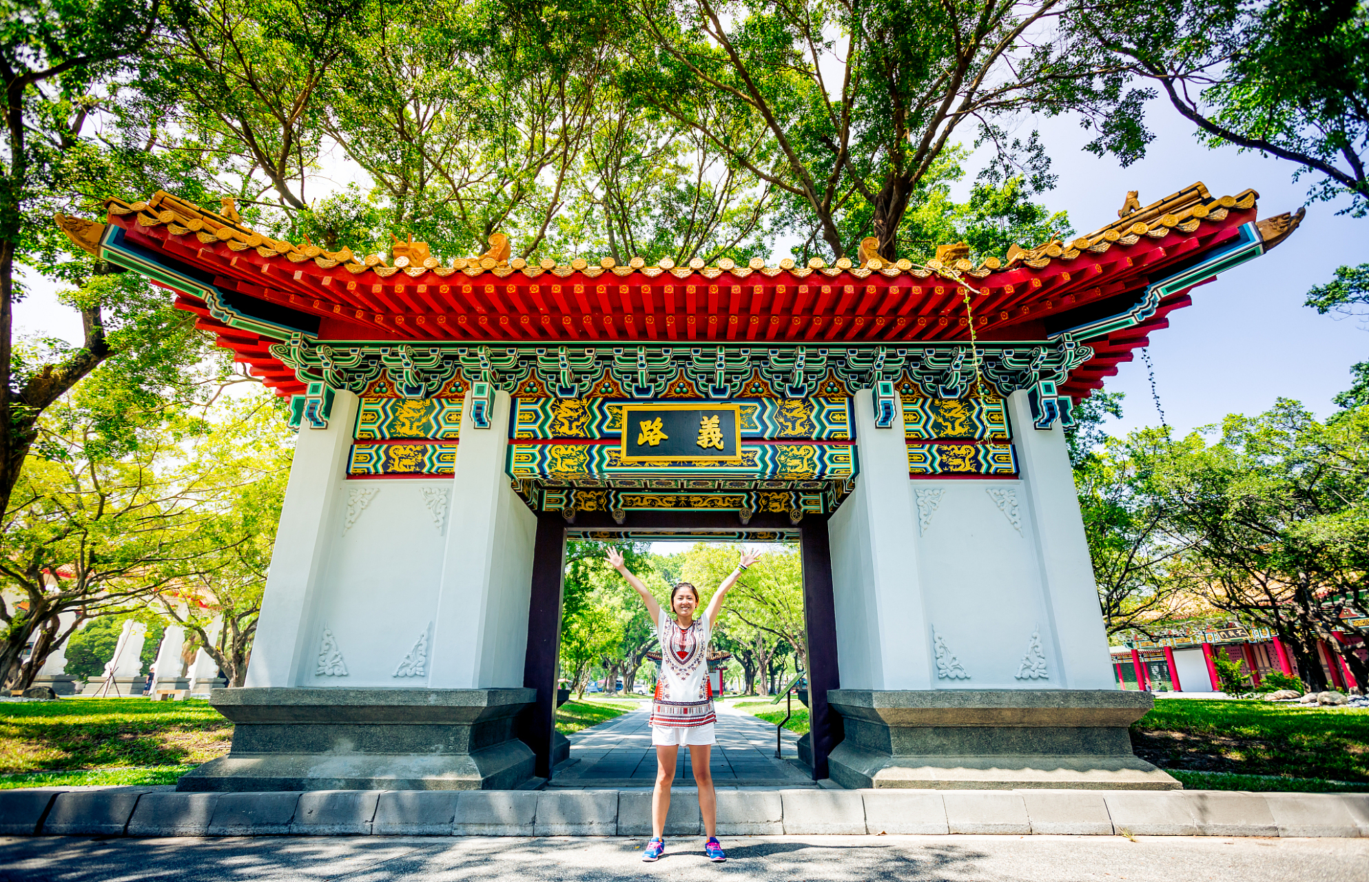 泉州拥有中山公园,东海亚热带植物园,清源山景区等著名景点,展现出