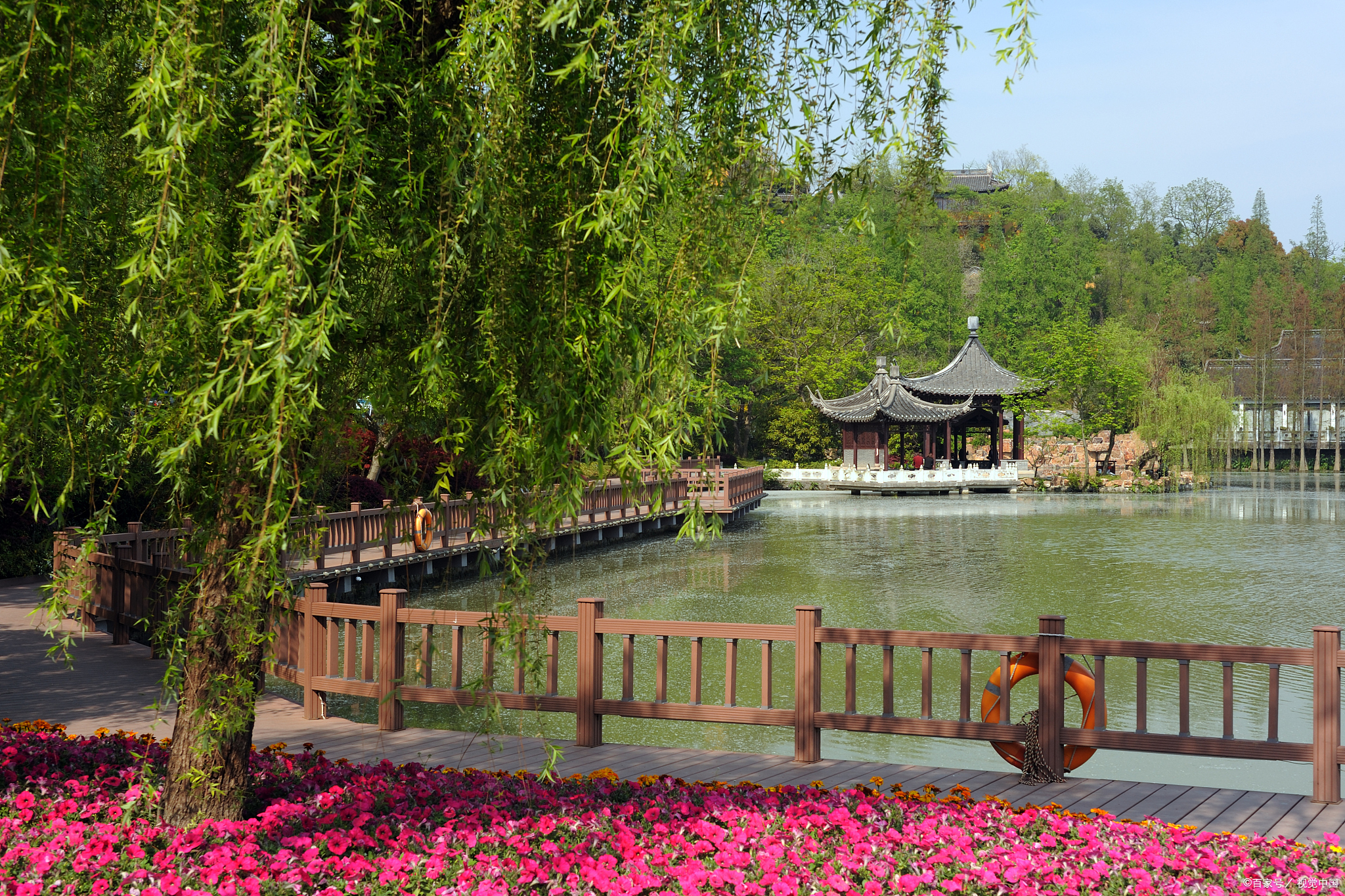 江阴黄山湖公园:城市绿肺的自然魅力  在繁忙的都市生活中,每个人心中