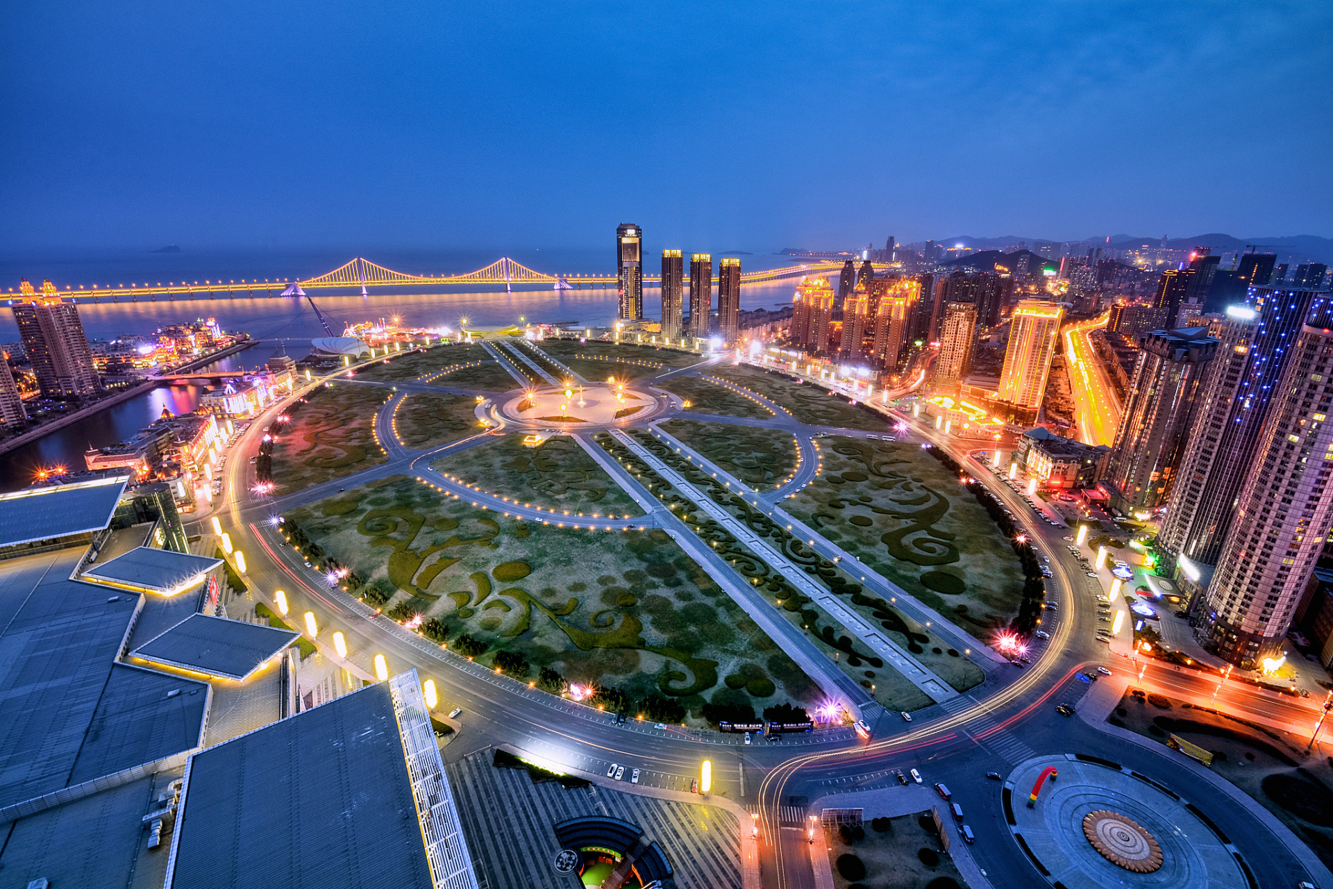 昨天晚上去大连星海广场游玩,真得太爽啦!