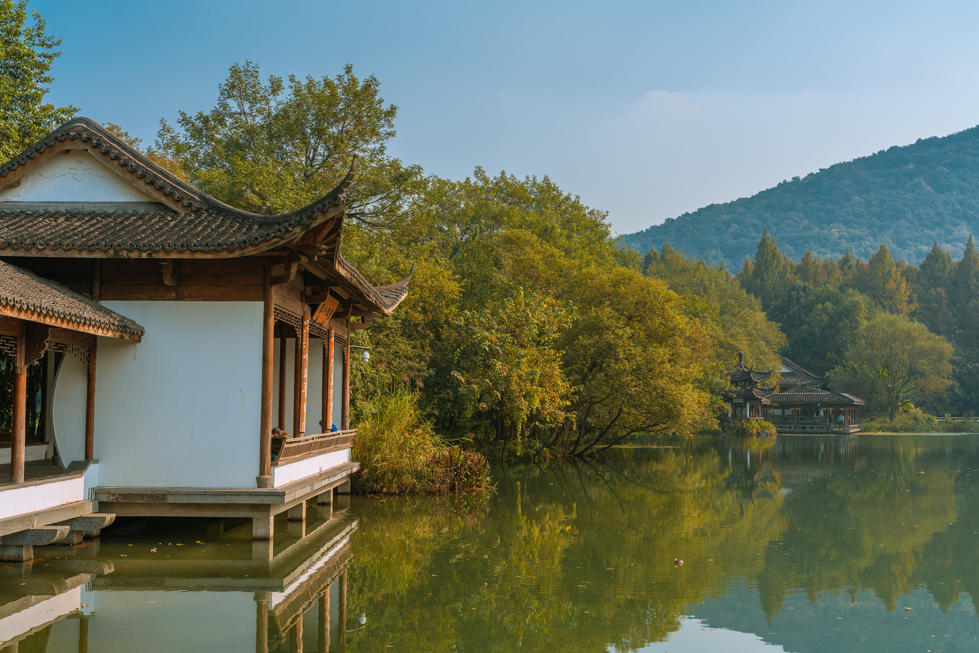 杭州附近最值得去的景点(杭州附近最值得去的景点民宿)