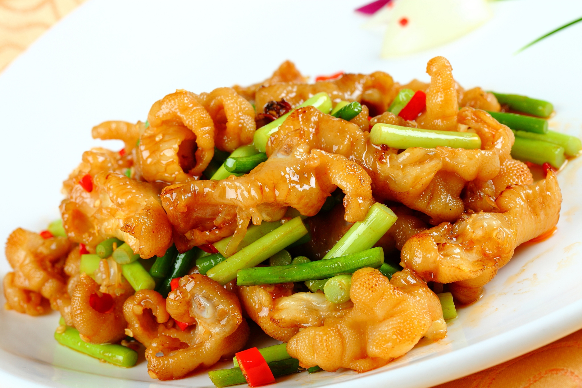 蹄筋儿】食谱分享986993  02食材: - 猪蹄筋 - 青椒9215