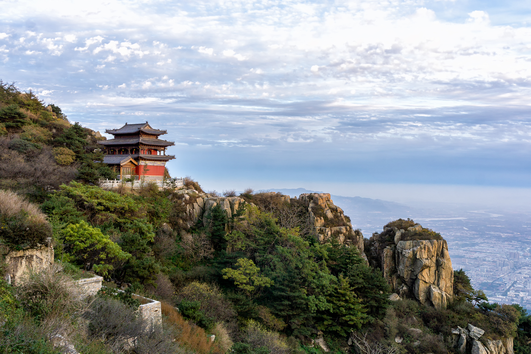 新泰玉皇山图片