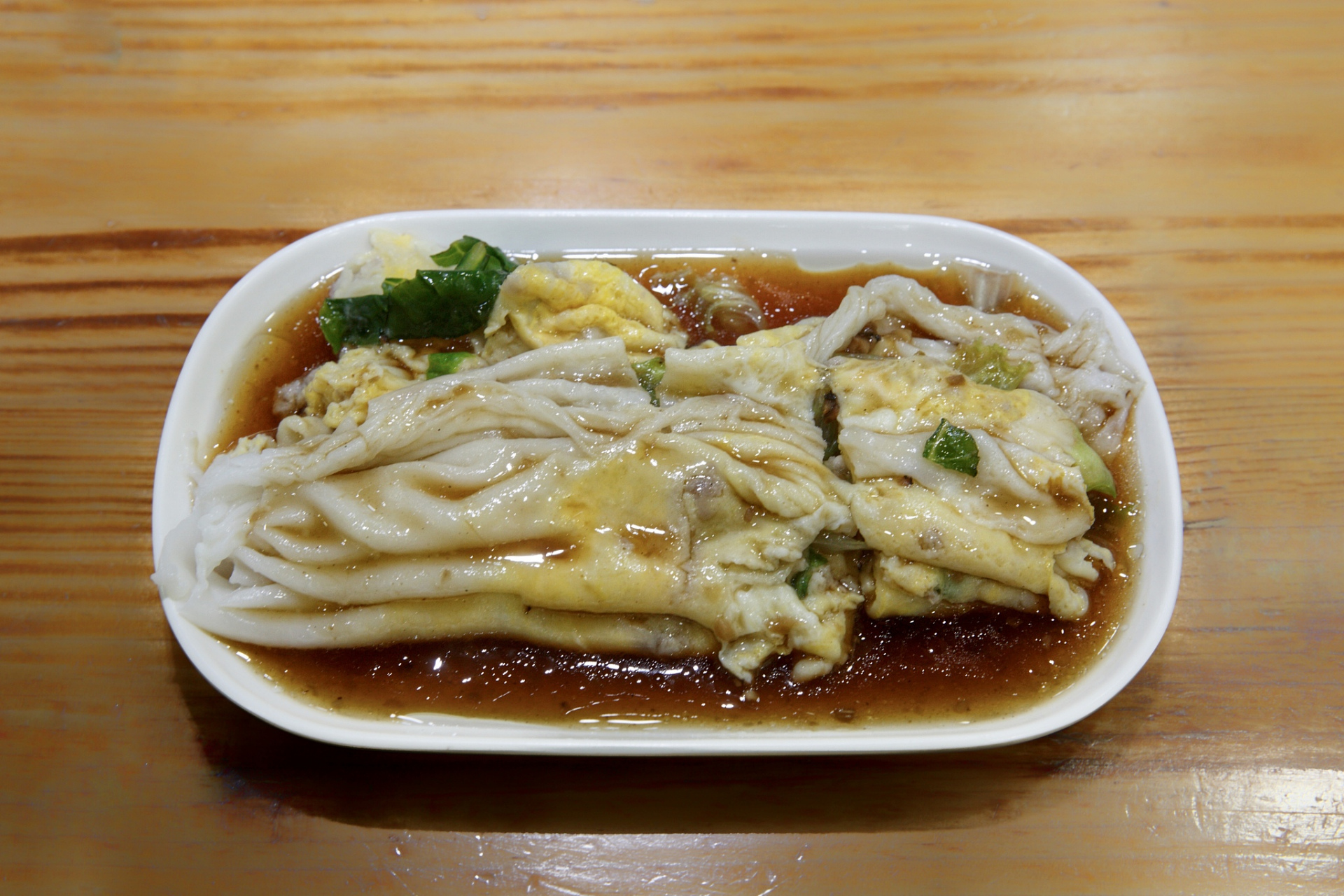 肠粉早餐你会不会来上一份 广东肠粉 食材准备:粘米粉80克,澄粉70克