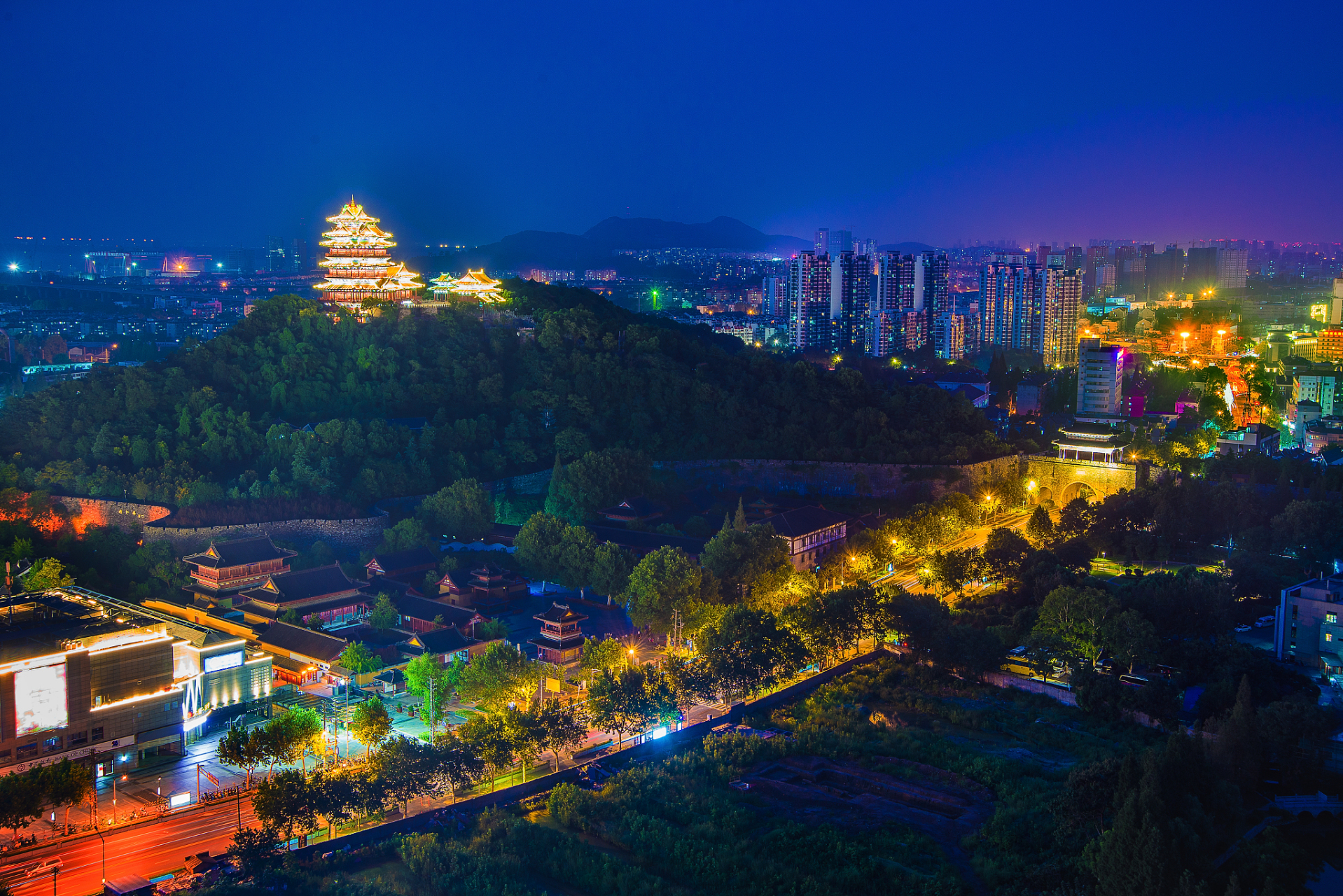 岳麓山夜景图片