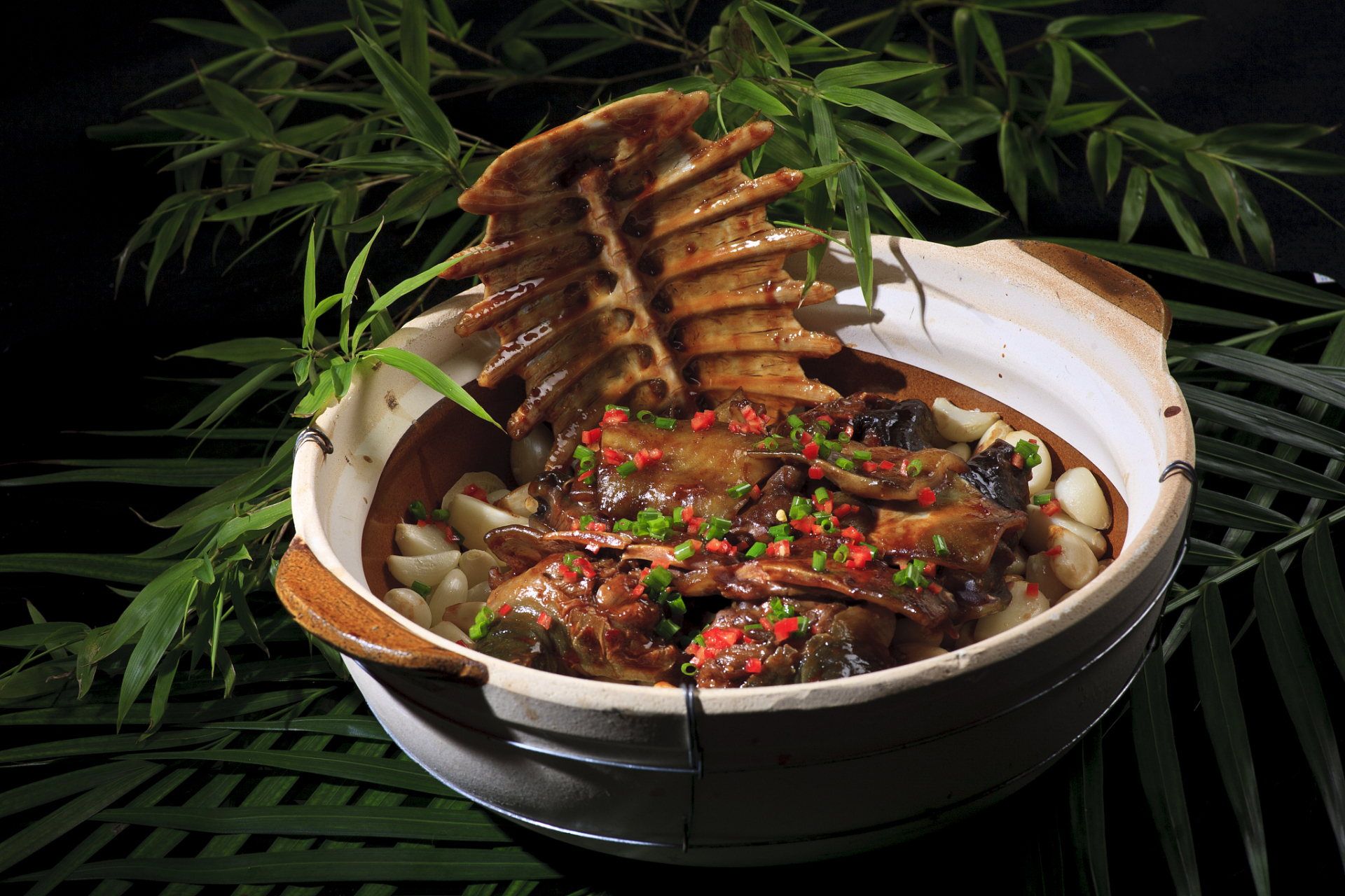 麻辣小甲鱼,麻得你舌尖跳舞,辣得过瘾又鲜香!