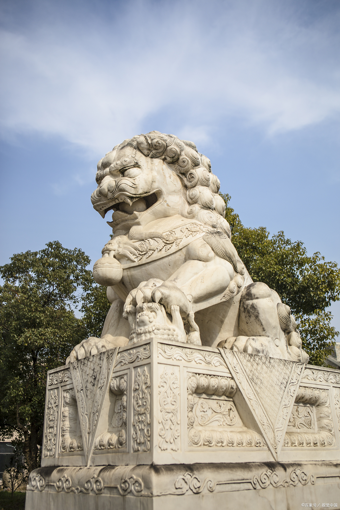 建筑门口石狮子的奥秘:文化传承还是有其他的象征