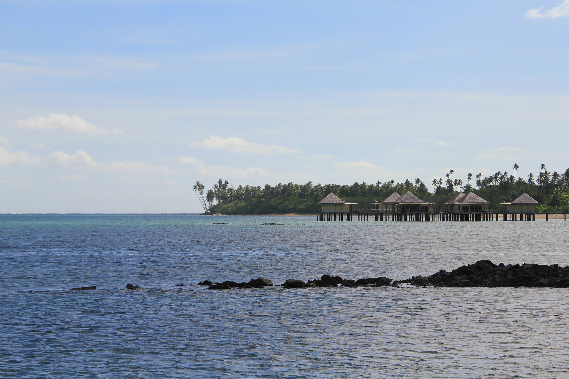 菩提岛,位于唐山市乐亭县渤海湾中,是一座充满佛教文化气息的岛屿.