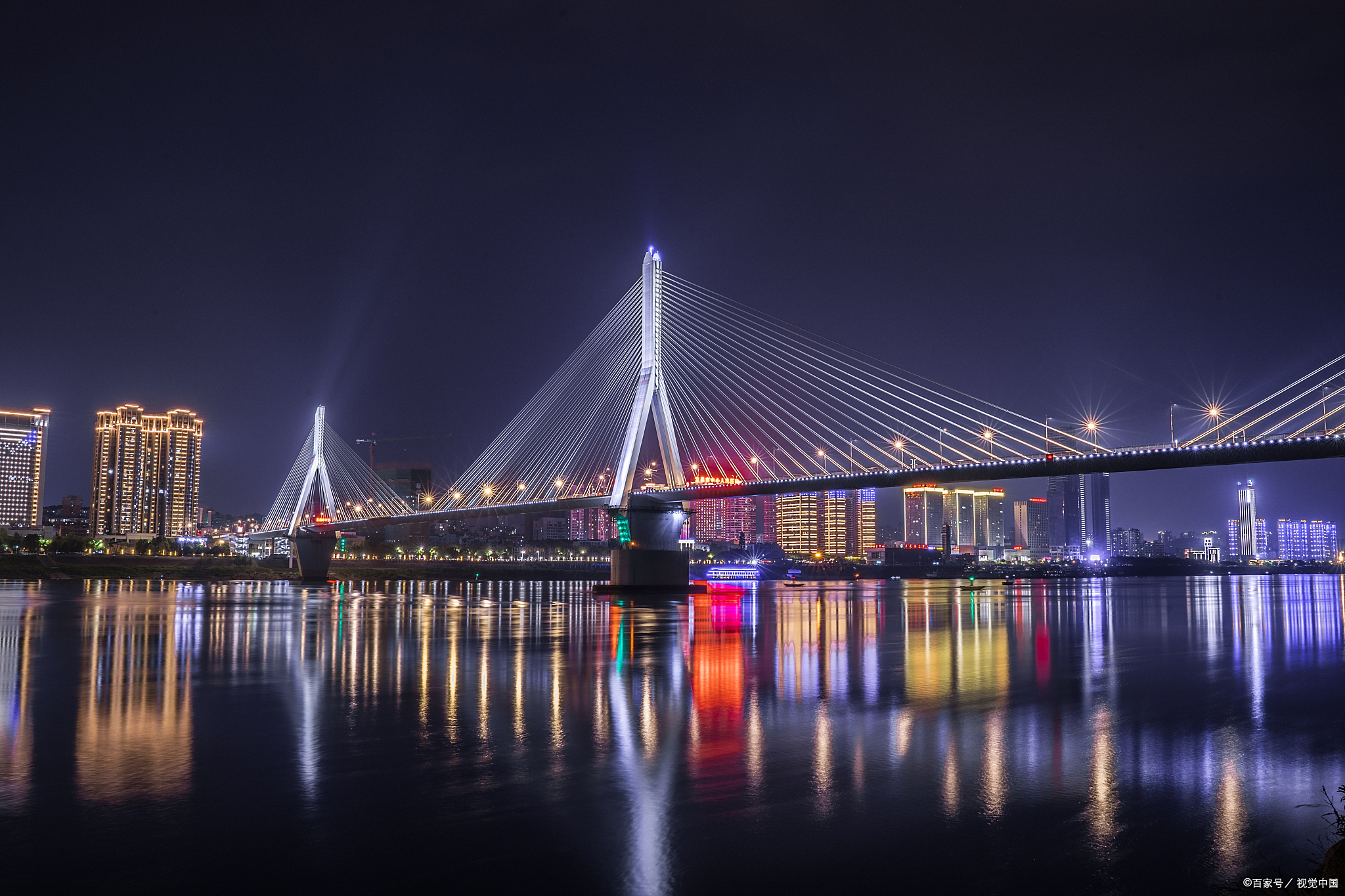 探秘重庆白居寺长江大桥,钢桁梁用钢总量超"鸟巢"