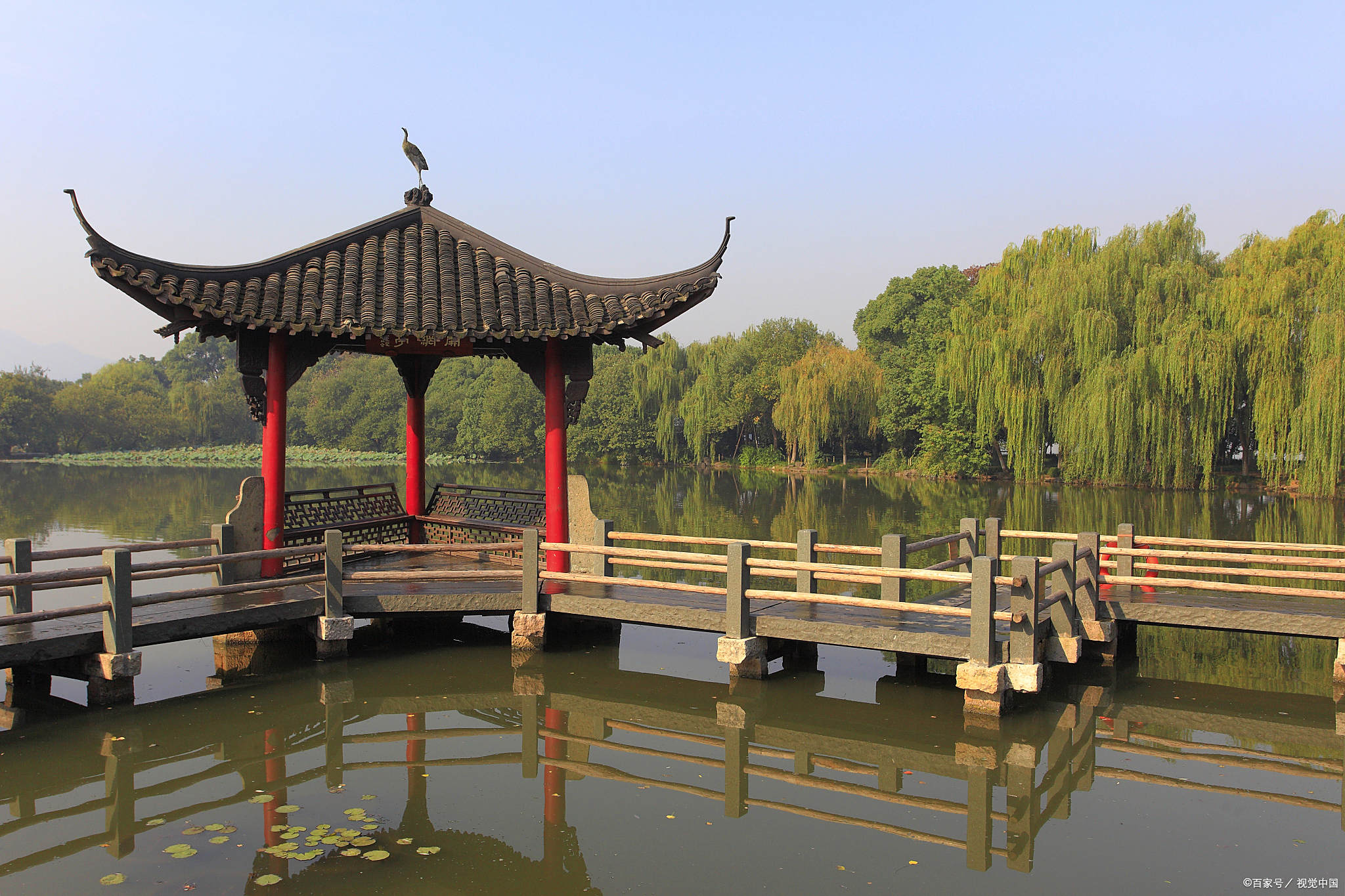 蒙自南湖公园景点介绍,南湖:云南的小西湖,云南过桥米线诞生地