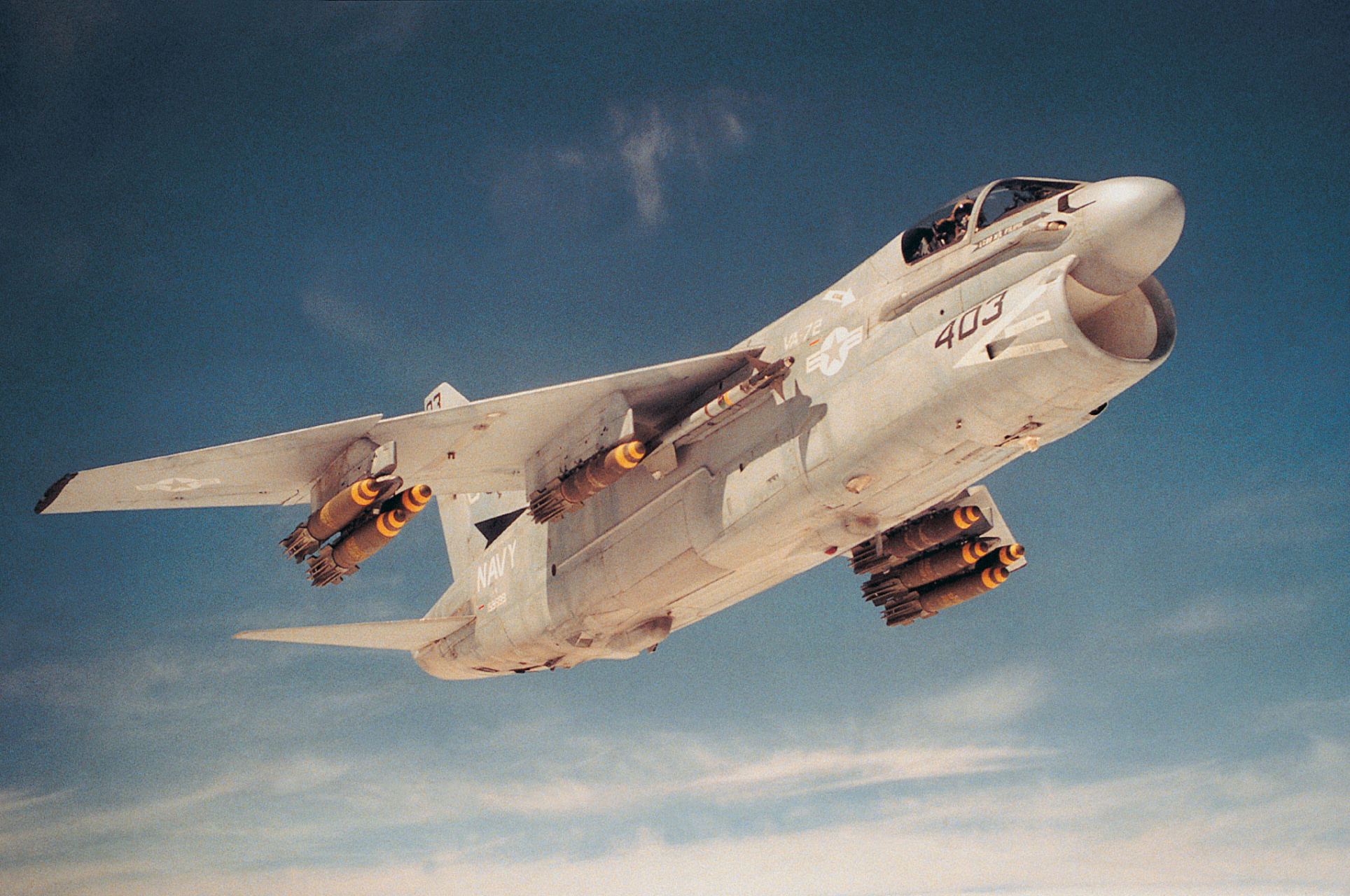 轰炸机# 在第二次世界大战期间,美国空军一款中型轰炸机成为了日军