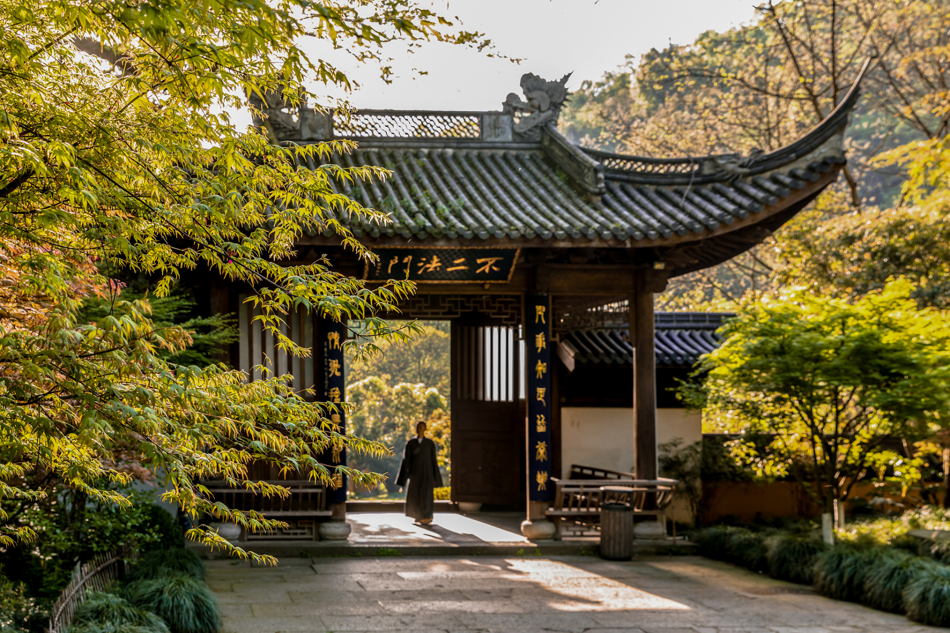 看亚运游杭州# 我来给大家介绍一下杭州法喜寺.