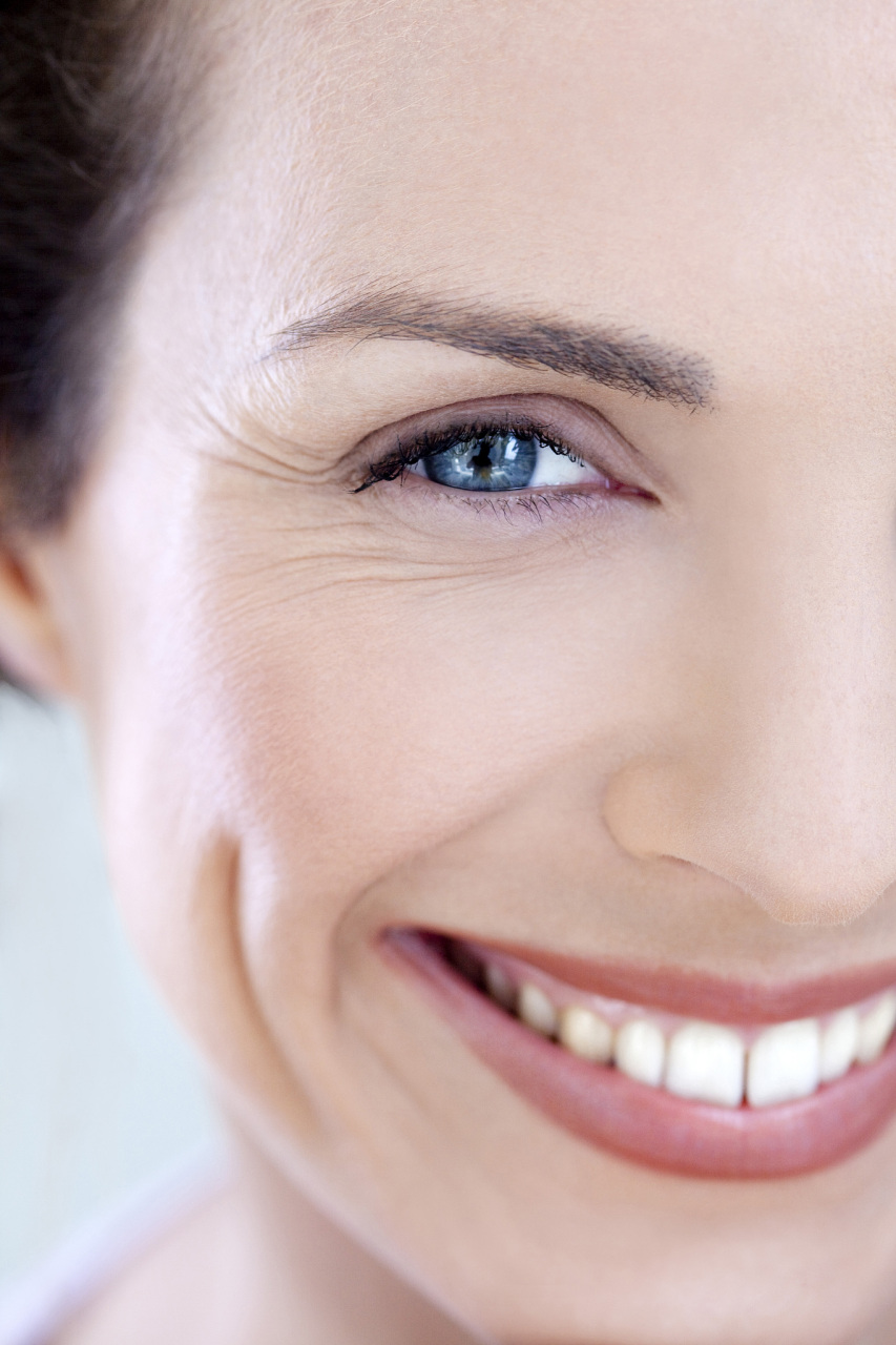 医美#   青少年法令纹是指长在嘴角周围的皱纹,通常是由于过度表情