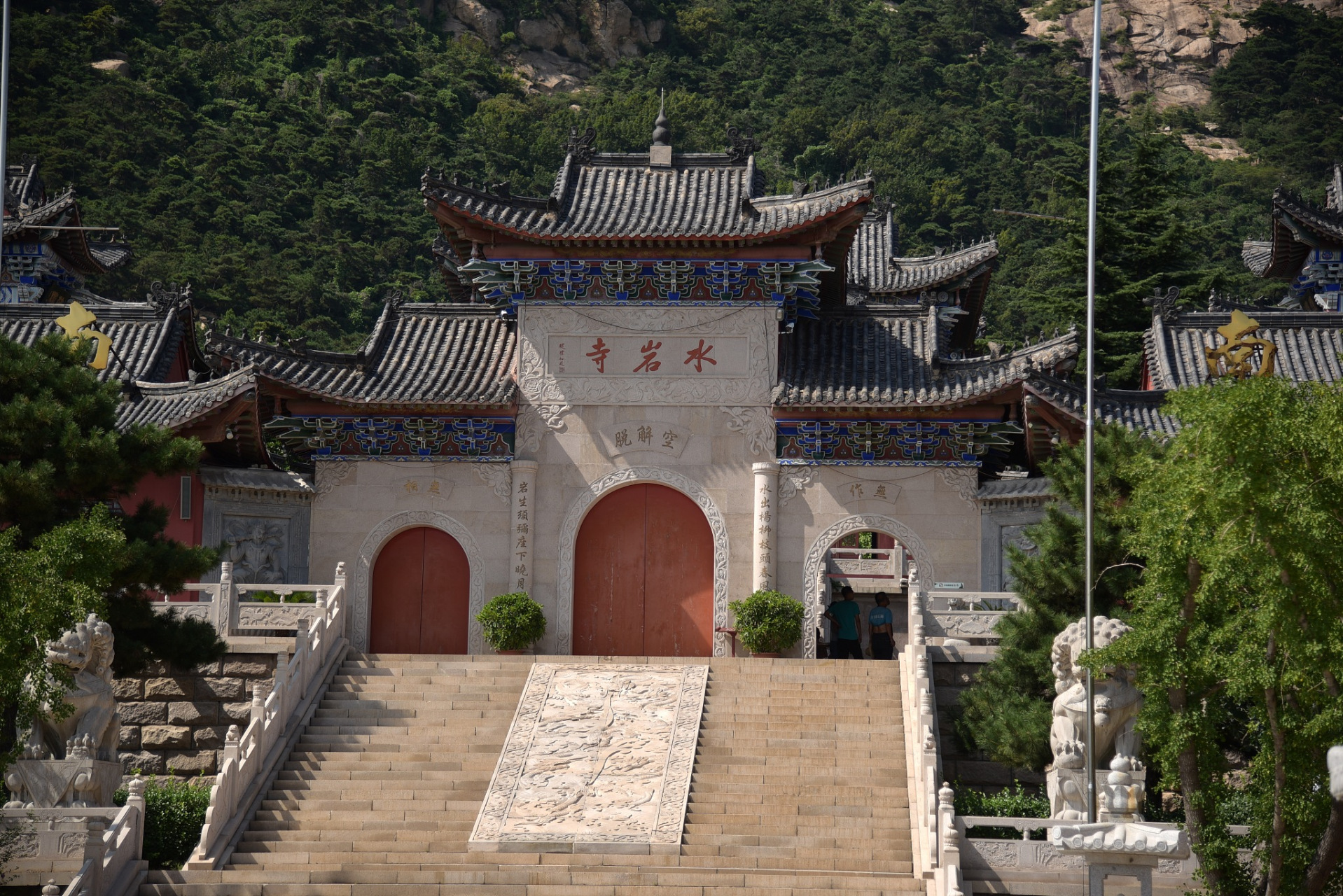 贺兰山广宗寺,这个沉浸在历史与宁静中的古刹,就是这样一个理想之地.