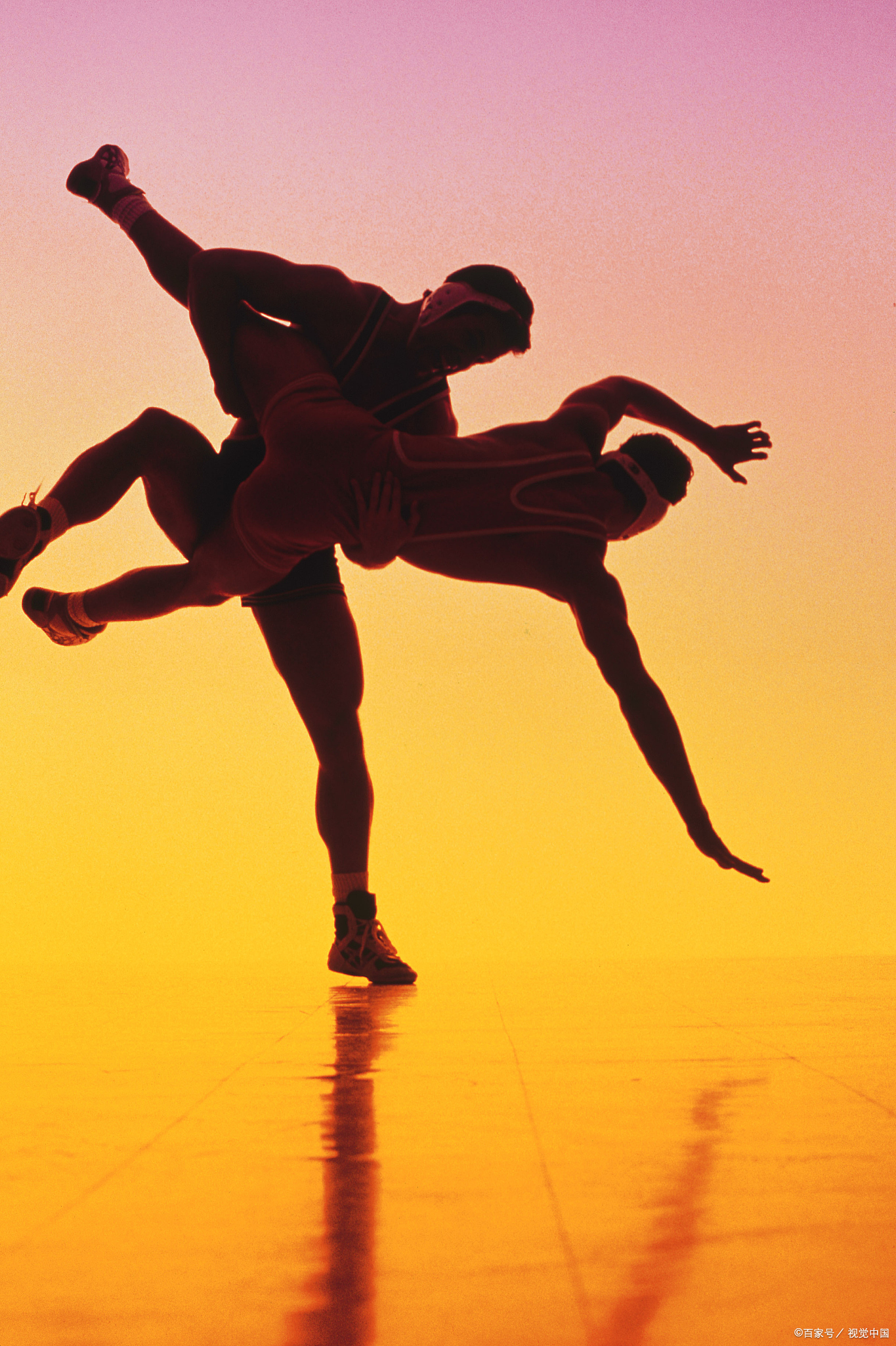 摔跤运动的柔韧性练习