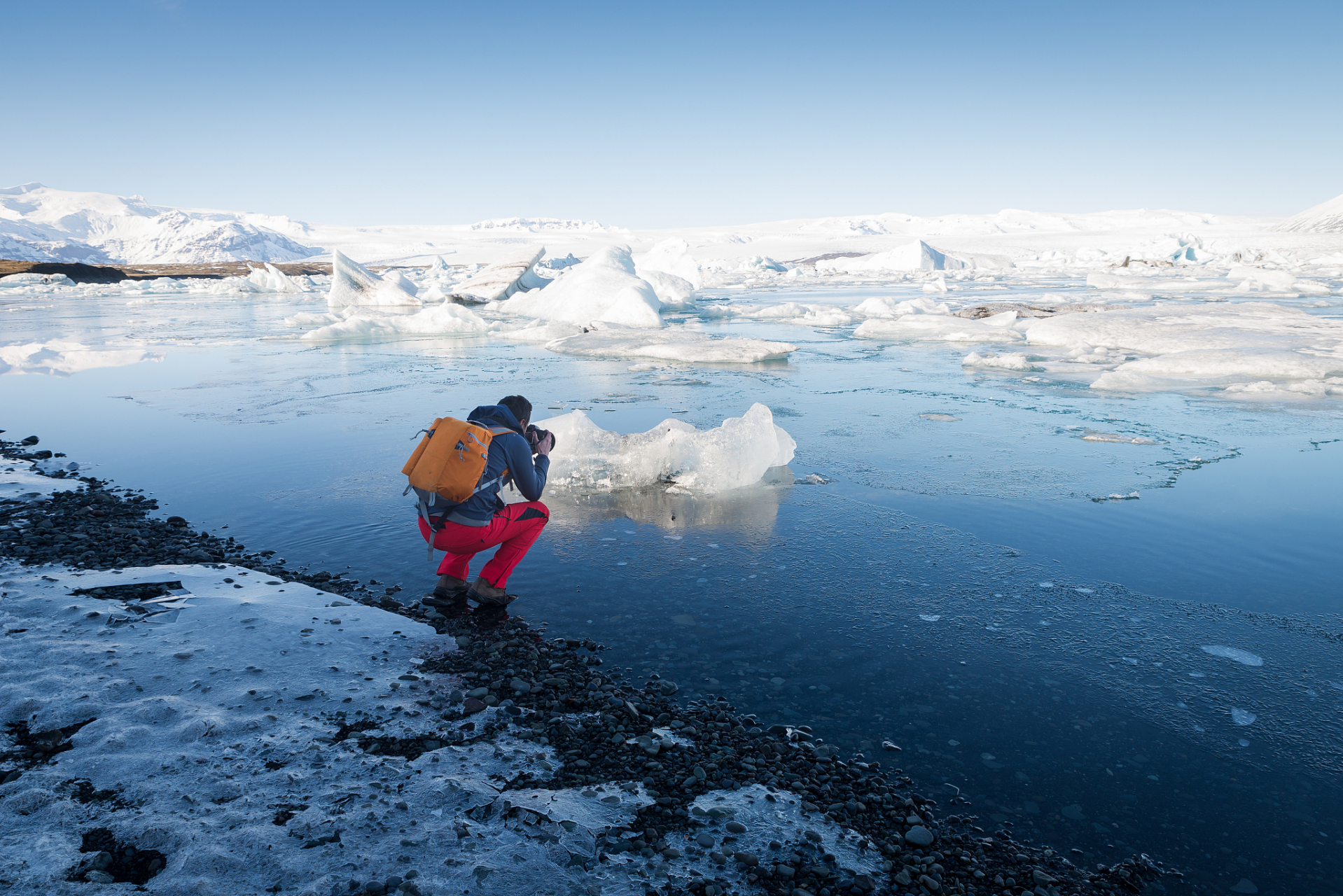 12月到1月是游客赴南极旅行最集中的时间段也是这里气候最为温暖的