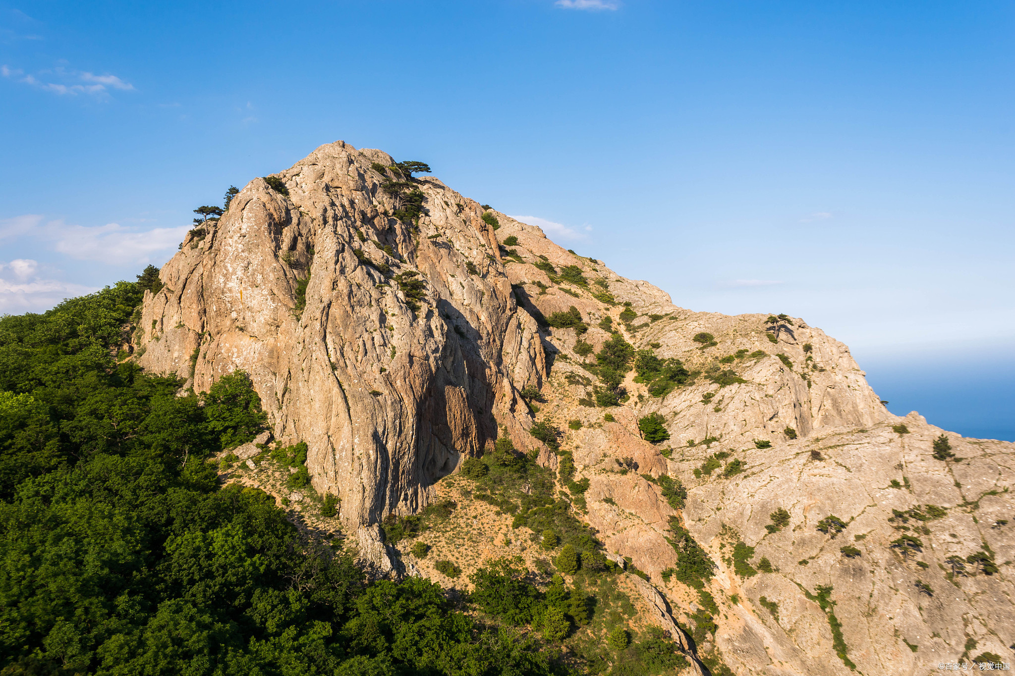 山东最高山图片